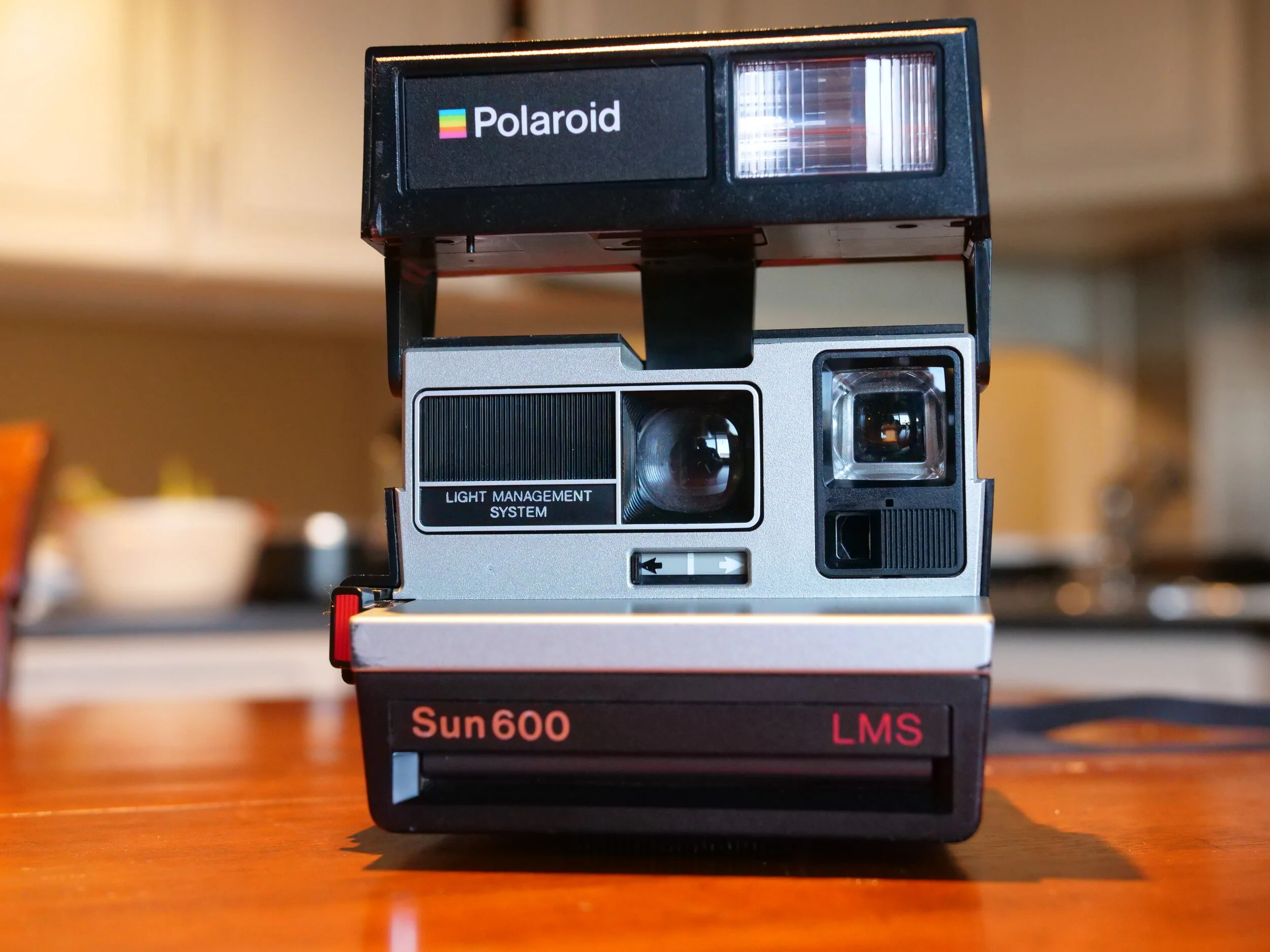 Polaroid Sun 600 Instant Film Camera