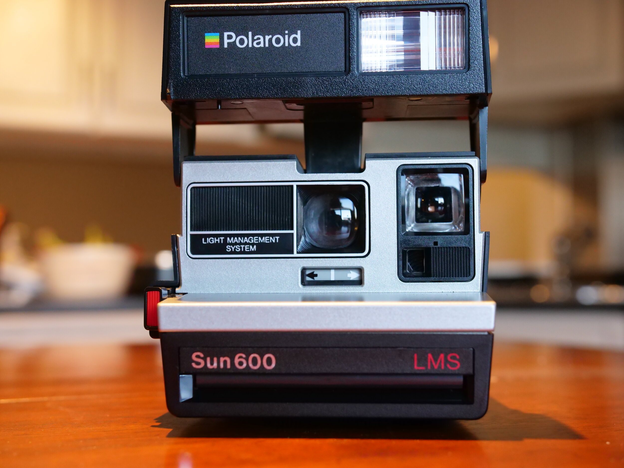 privaat lont Armstrong Polaroid Sun 600 Instant Film Camera — Film Photography Hub