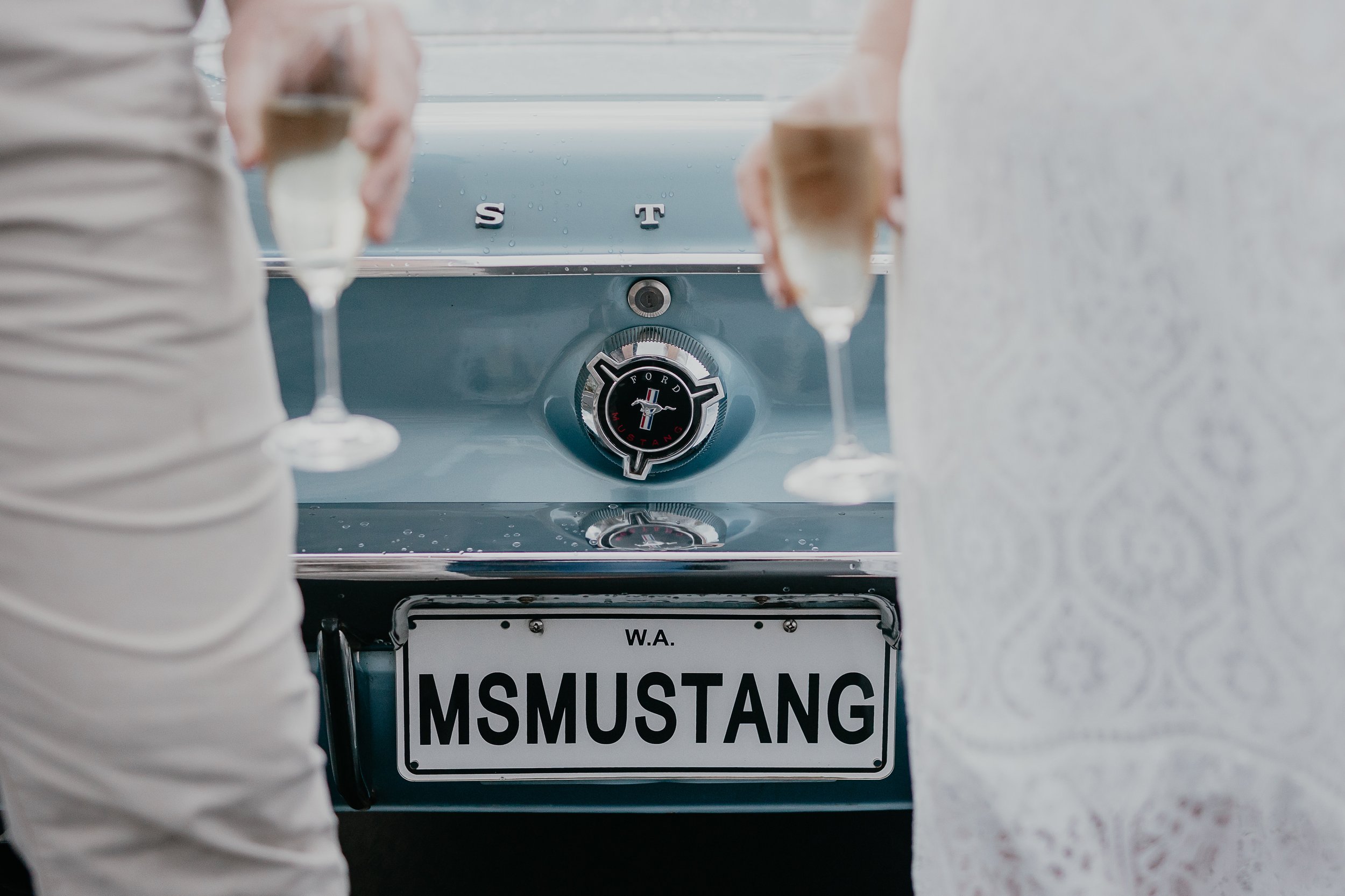 place of love photography-mr mustang hire-vow renewal-anniversary-margaret river-yallingup4.jpg