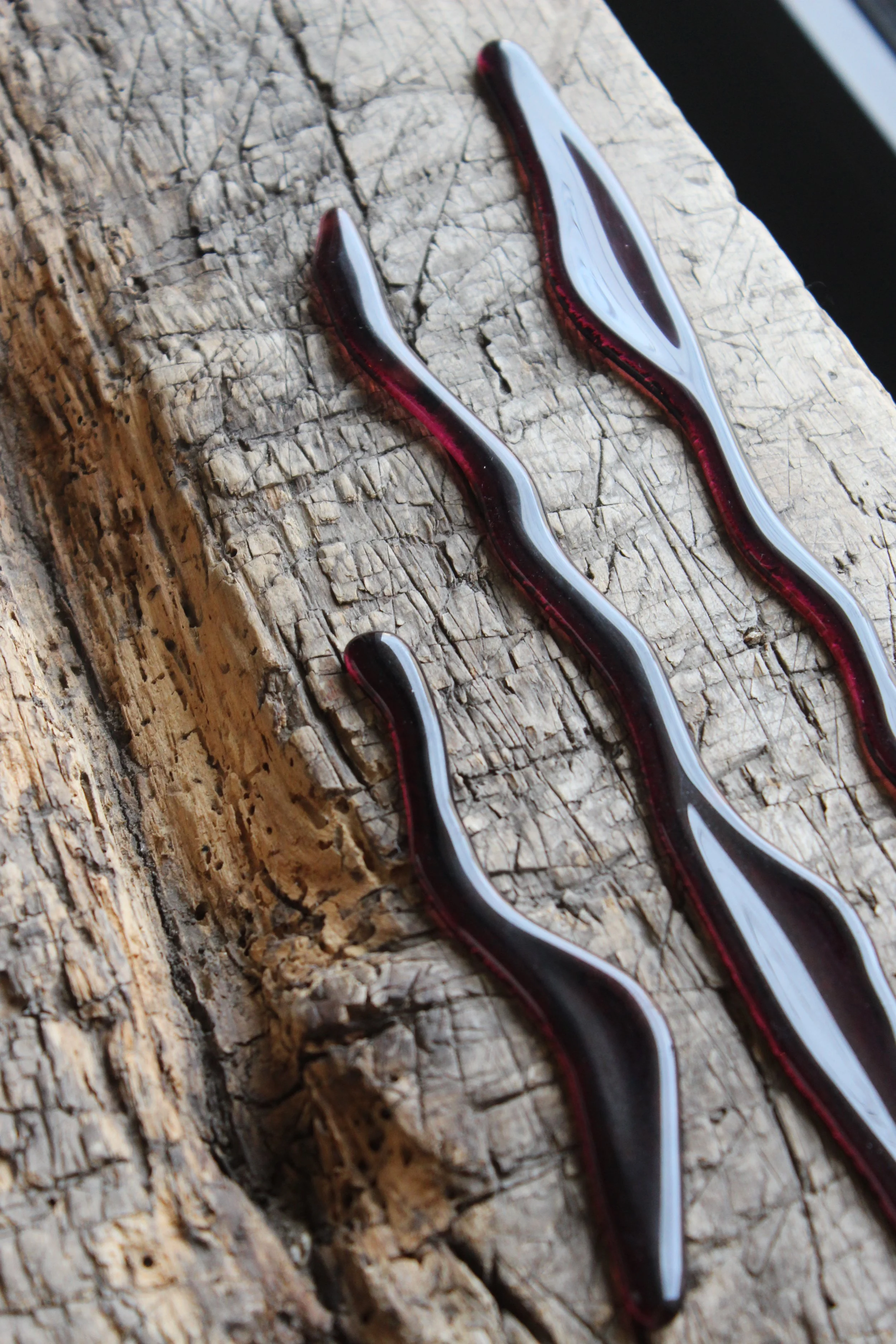 Memphis Terrazzo butter knife purple Alexandra Denat