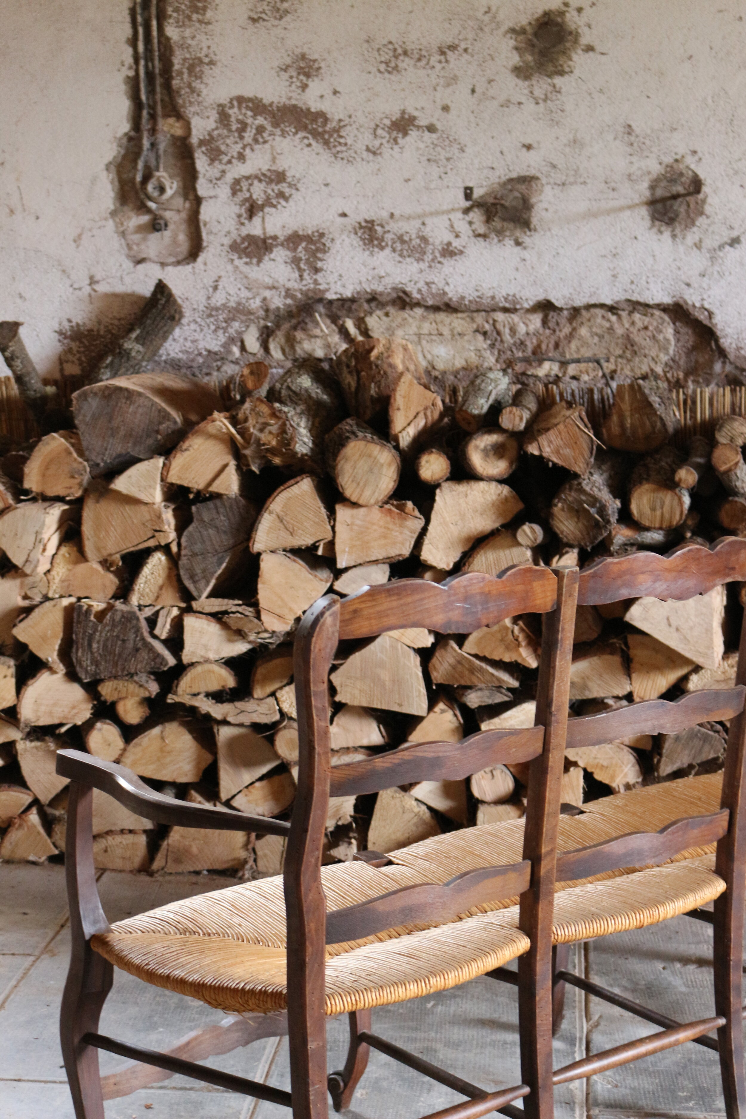 Radassier provençale en noyer paillée