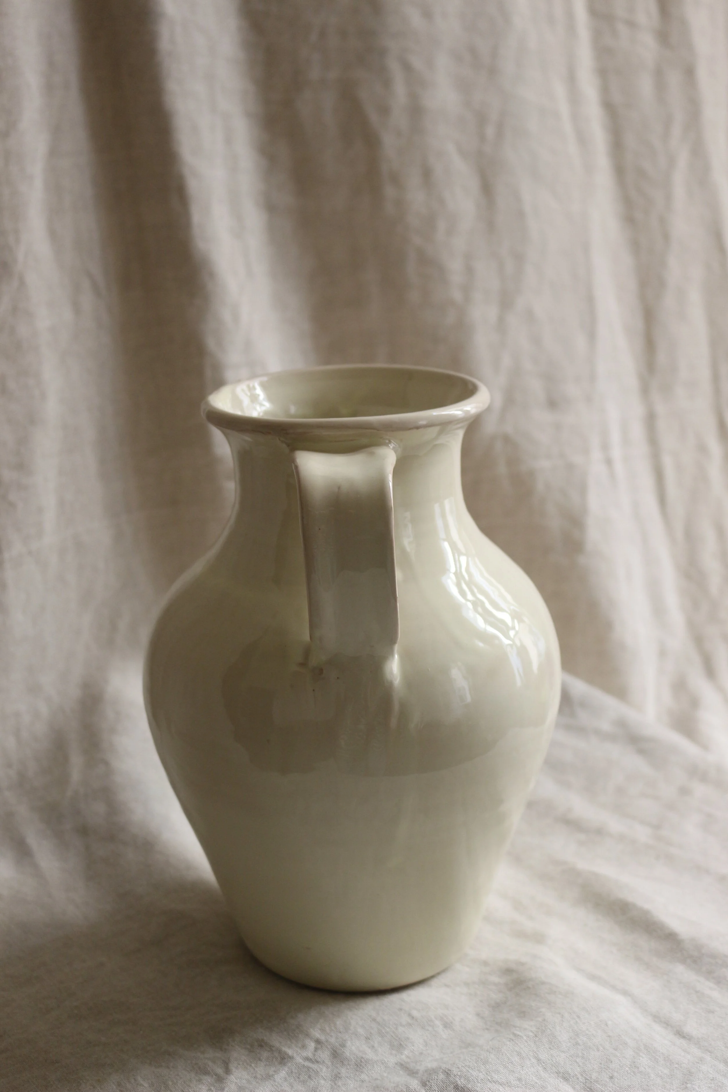 Doux Août - Collection de céramiques La Tierra - Orza émaillée écrue petit modèle