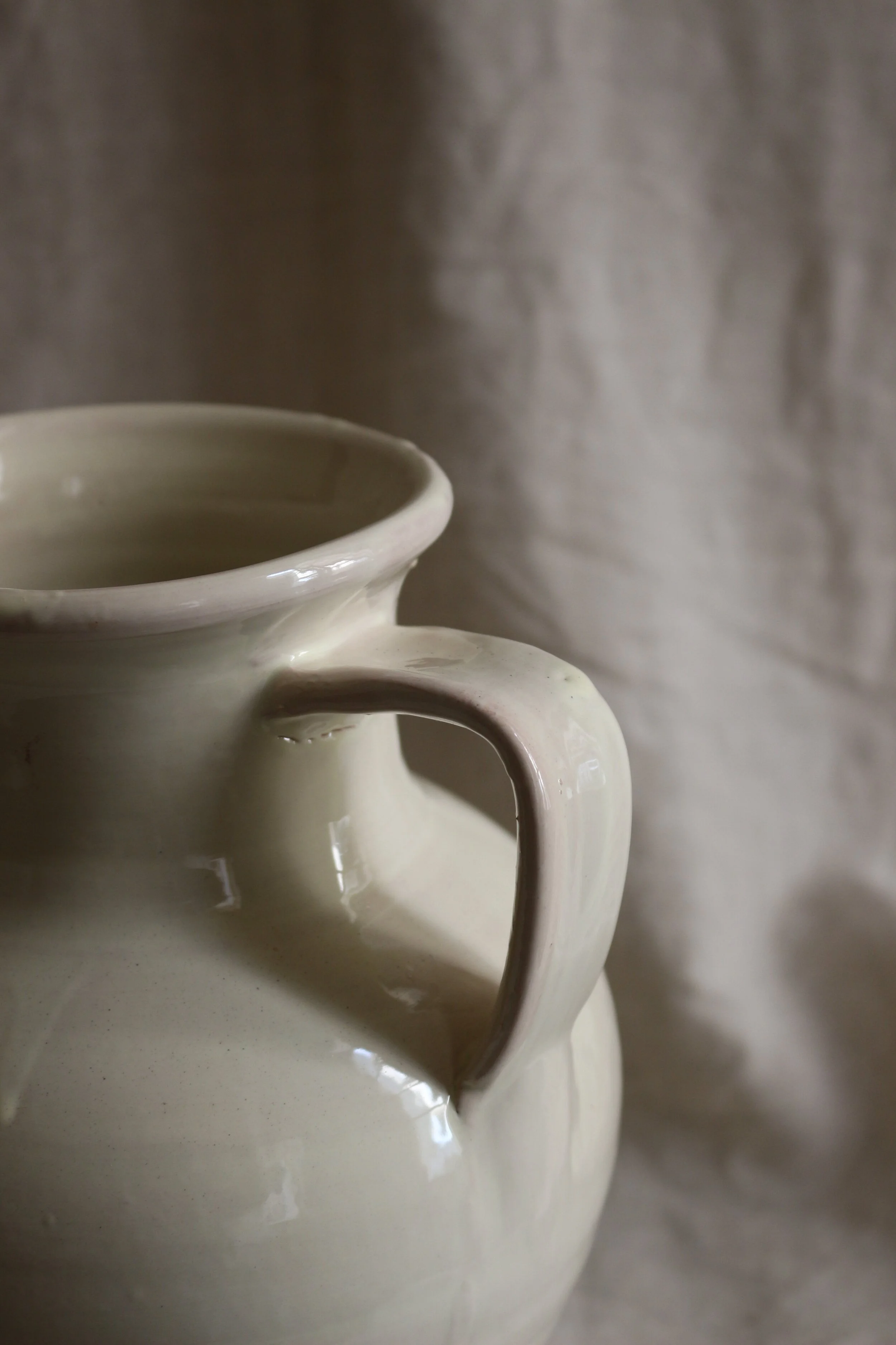 Doux Août - Céramiques La Tierra - Cantaro émaillé écru - petit modèle