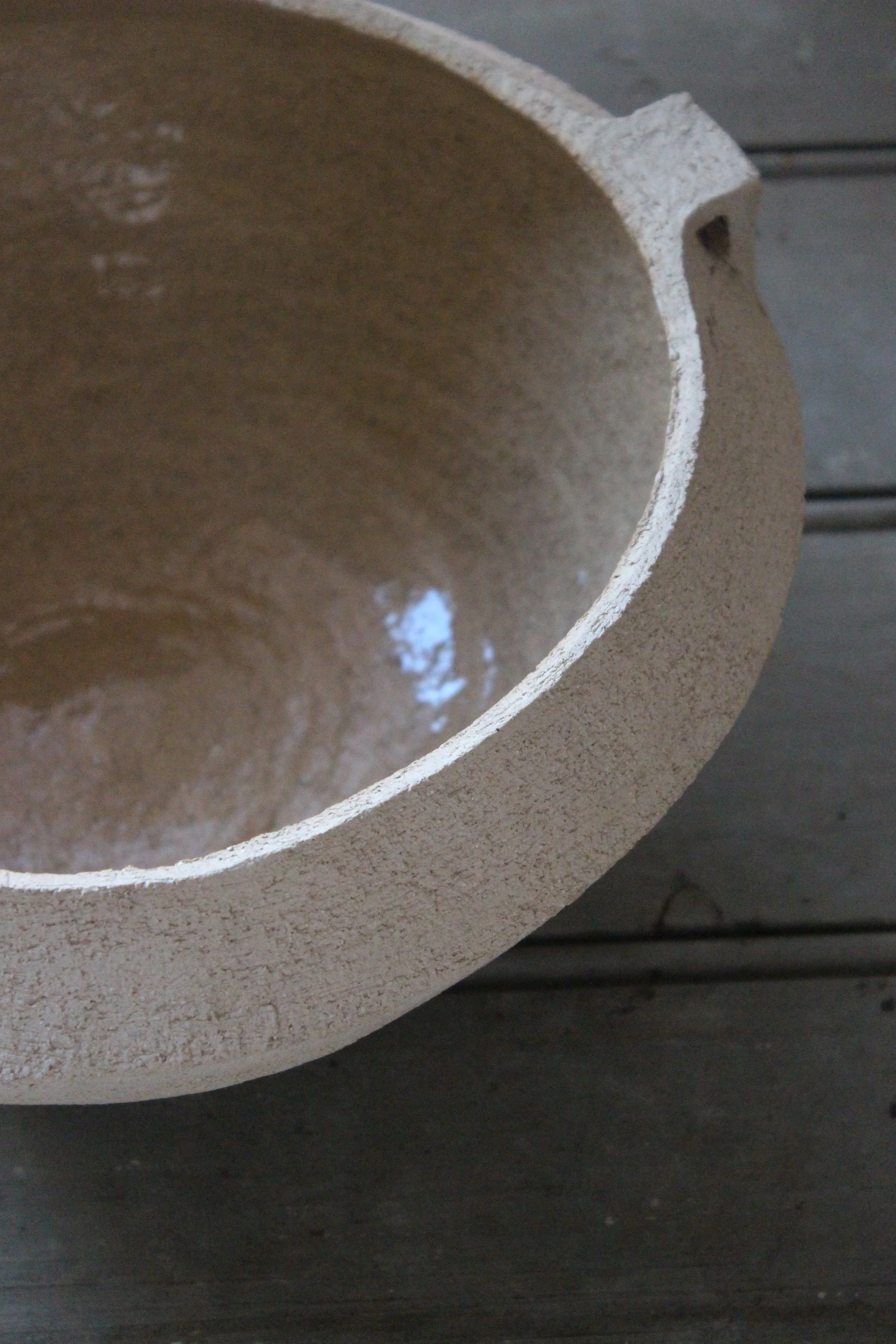 Coupe gré naturel chamotté Studio Enoia Doux Août