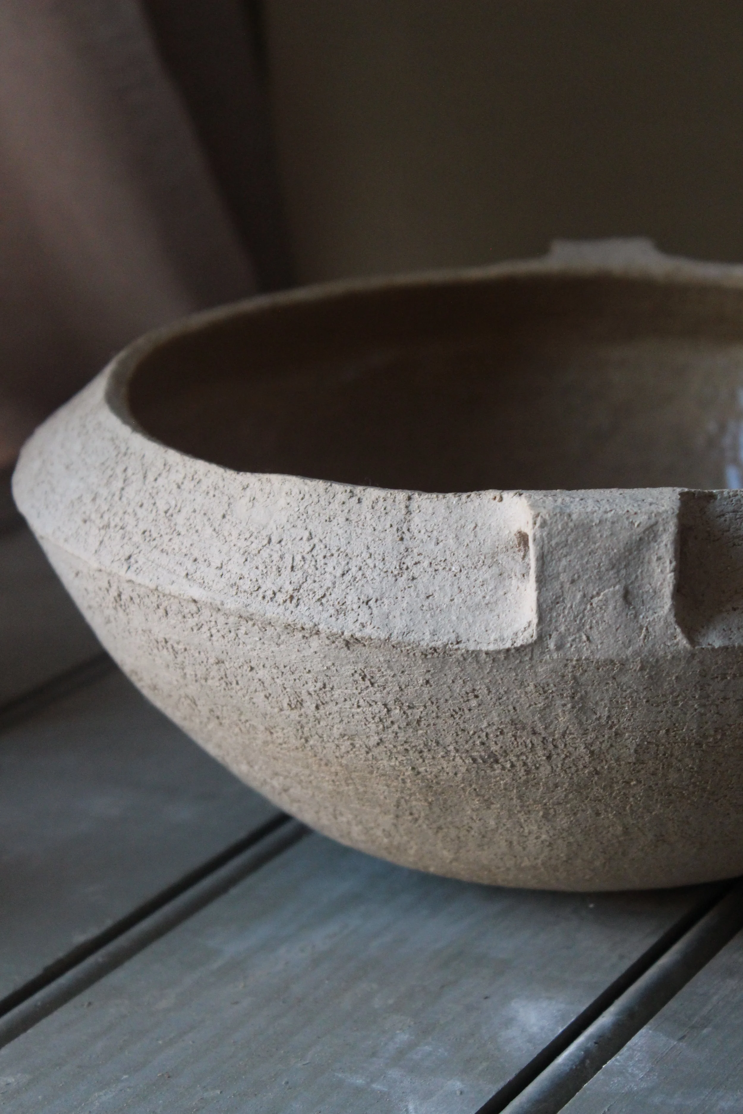 Coupe gré naturel chamotté Studio Enoia Doux Août