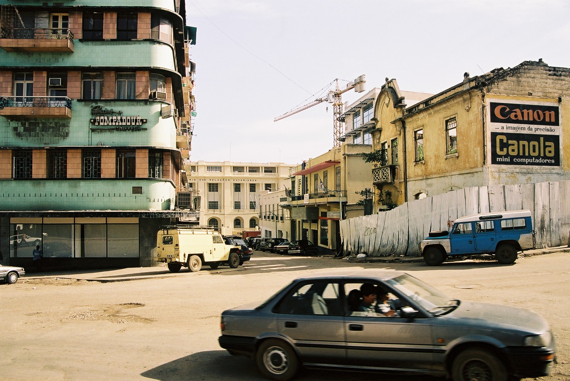 Luanda, Angola, 1998