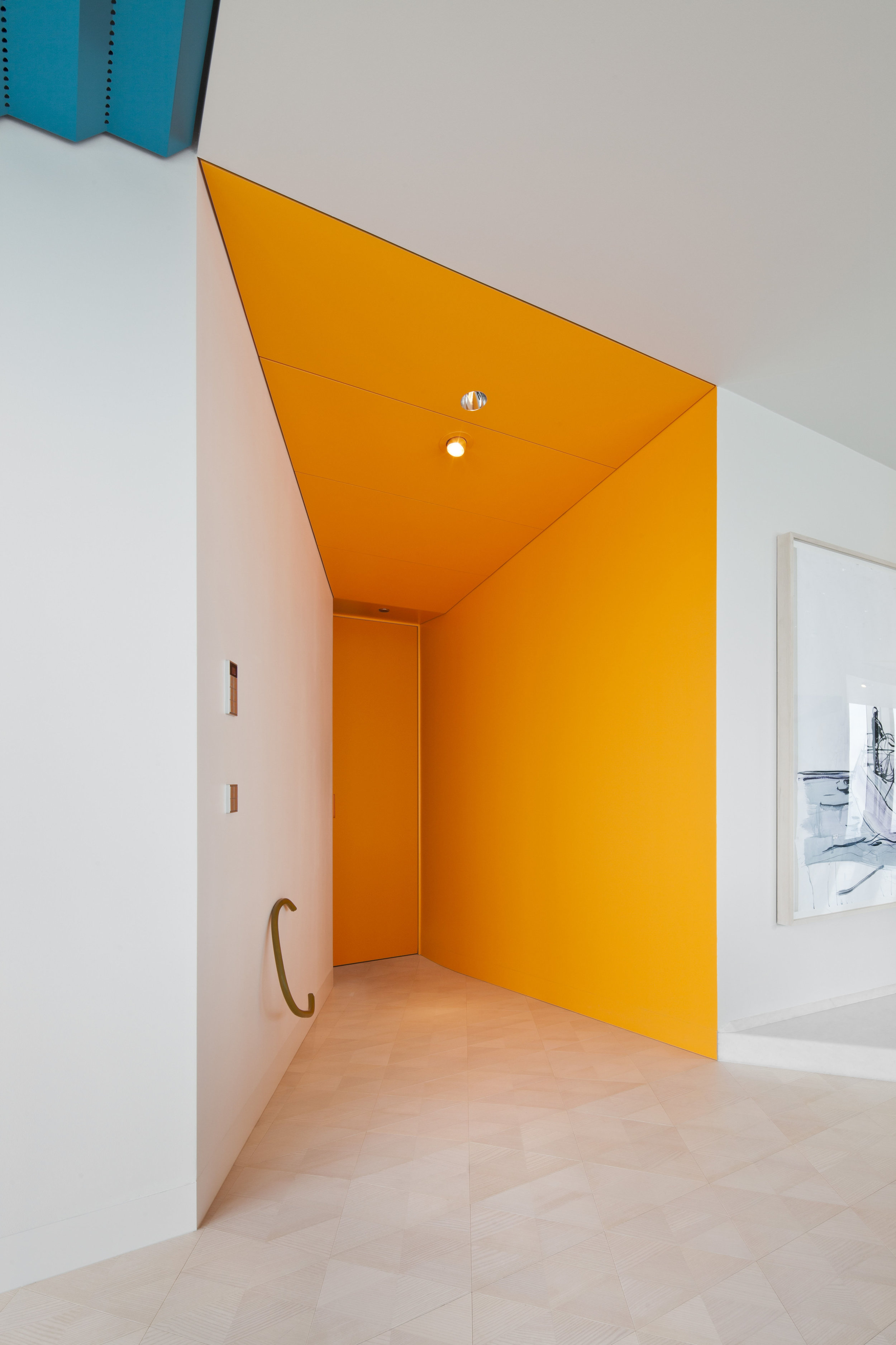 ritz-apartment_private-interior-design_coordination-berlin_04.jpg