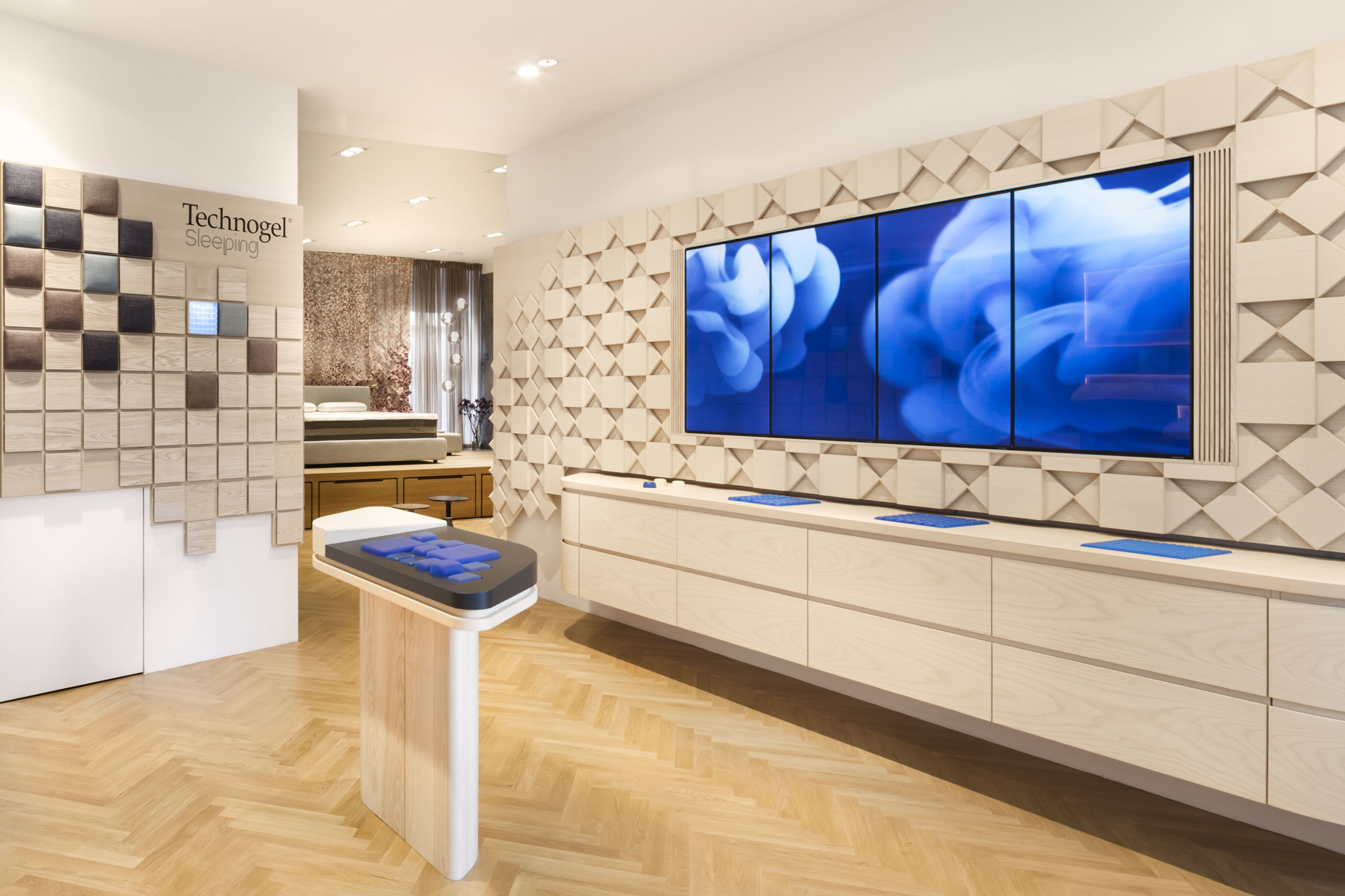 technogel-experience-center_retail-interior-design_coordination-berlin_02.jpg