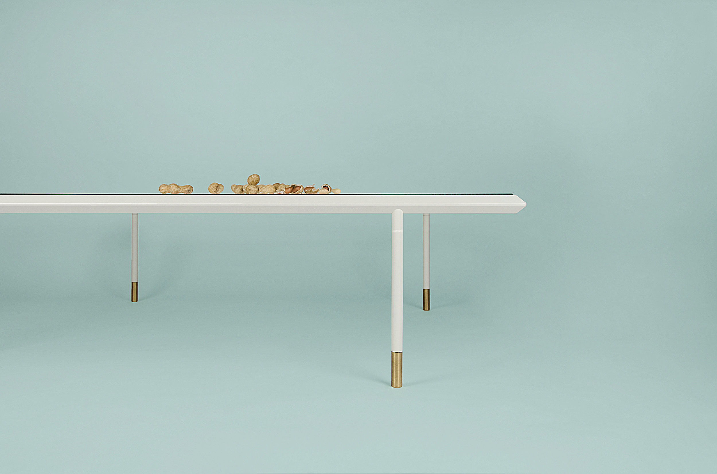 brutalesque-table_furniture-design_coordination-berlin_03.jpg