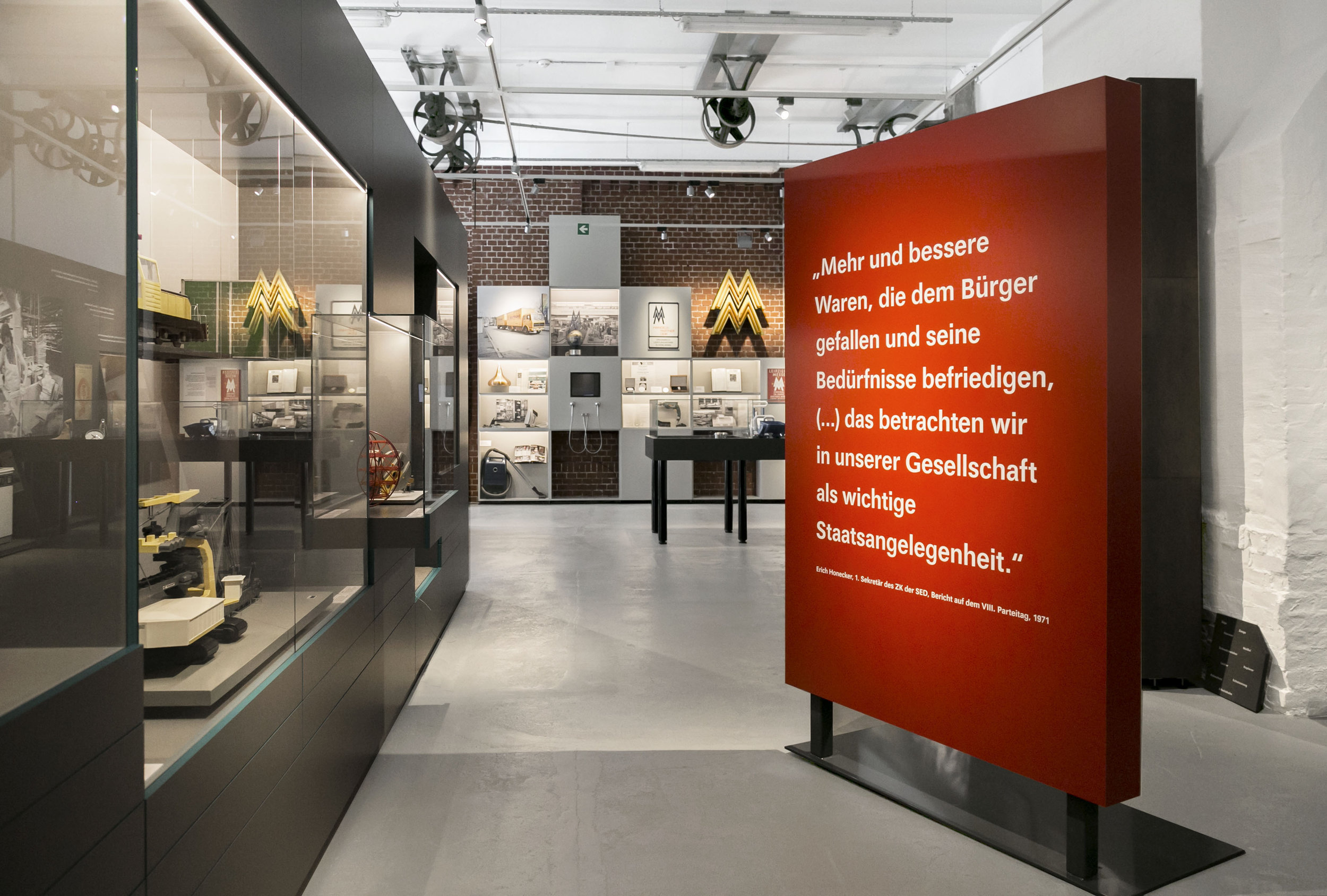 alles-nach-plan_museum-exhibition-design_coordination-berlin_002.jpg