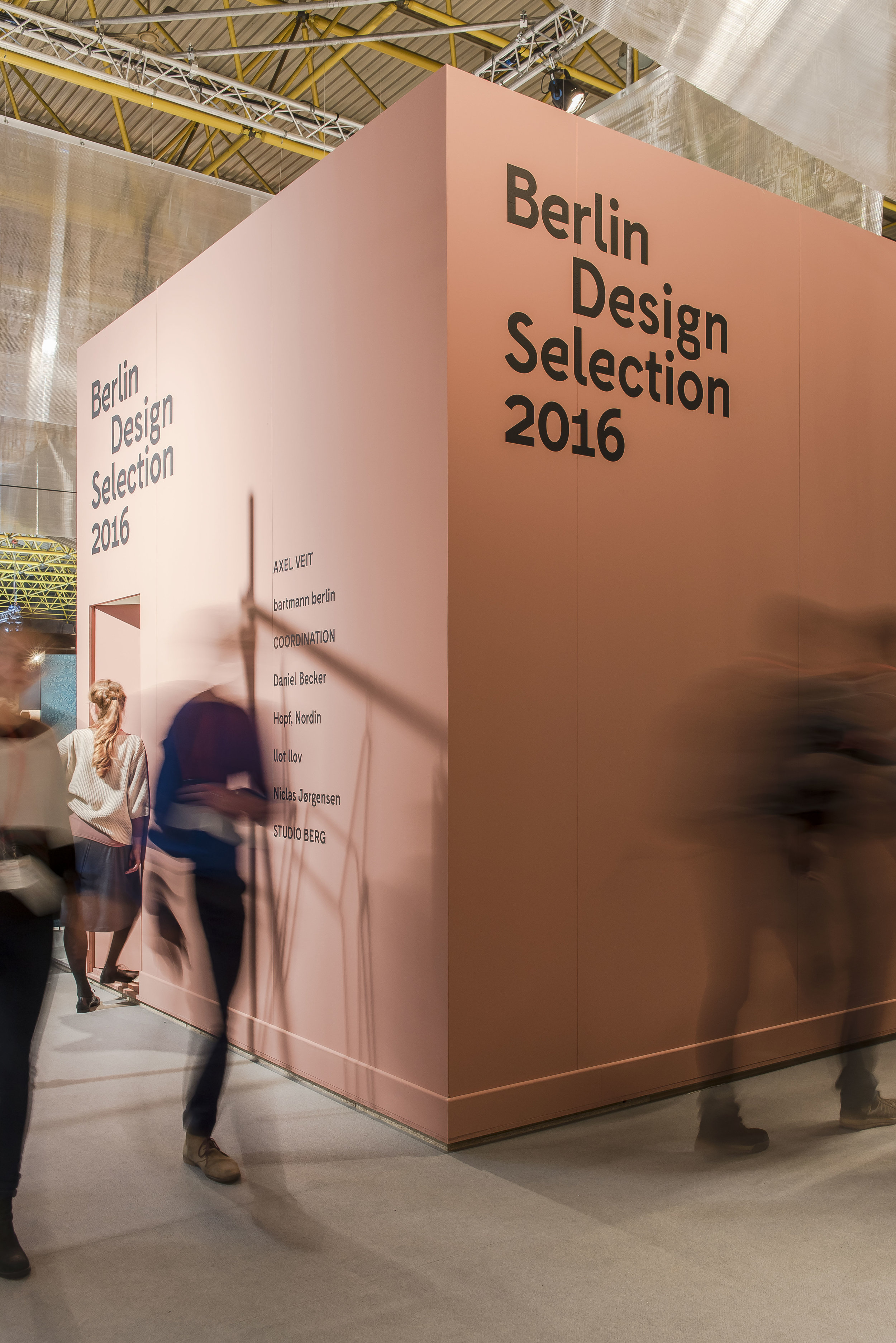 berlin-design-selection-kortrijk_tradefair-exhibition-design_coordination-berlin_01.jpg