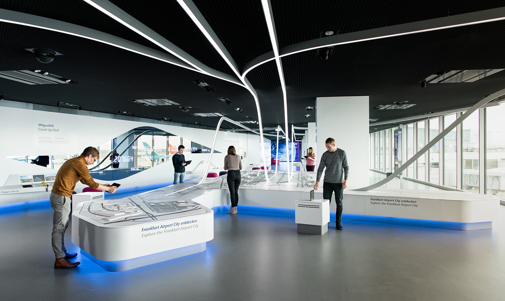 Frankfurt_Airport_visitor_centre_exhibition-design_coordination-berlin_07_lr.jpg