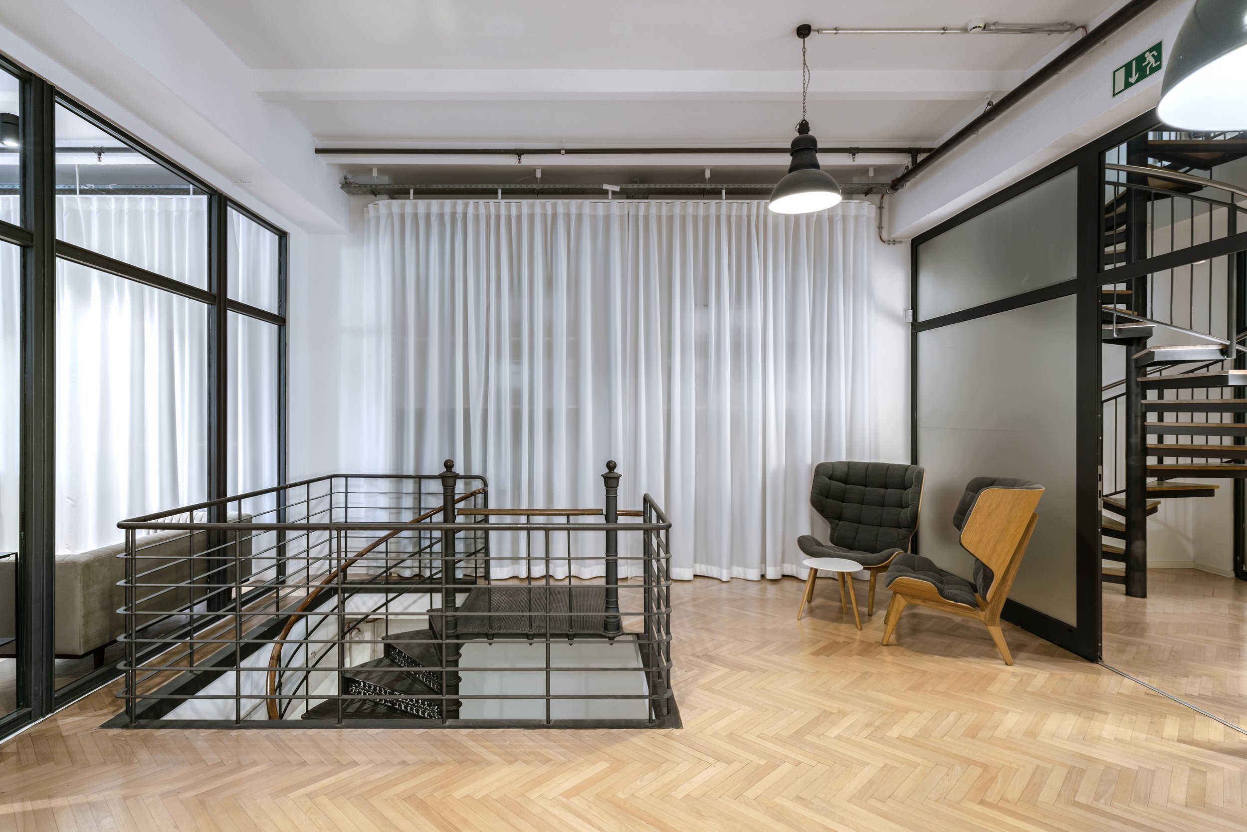 ABOUTYOU-Office_interior-design_coordination-berlin_04.jpg