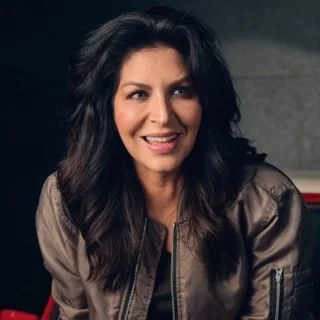 Warren - Funny Farm Tammy Pescatelli (special Mother’s Day weekend show)