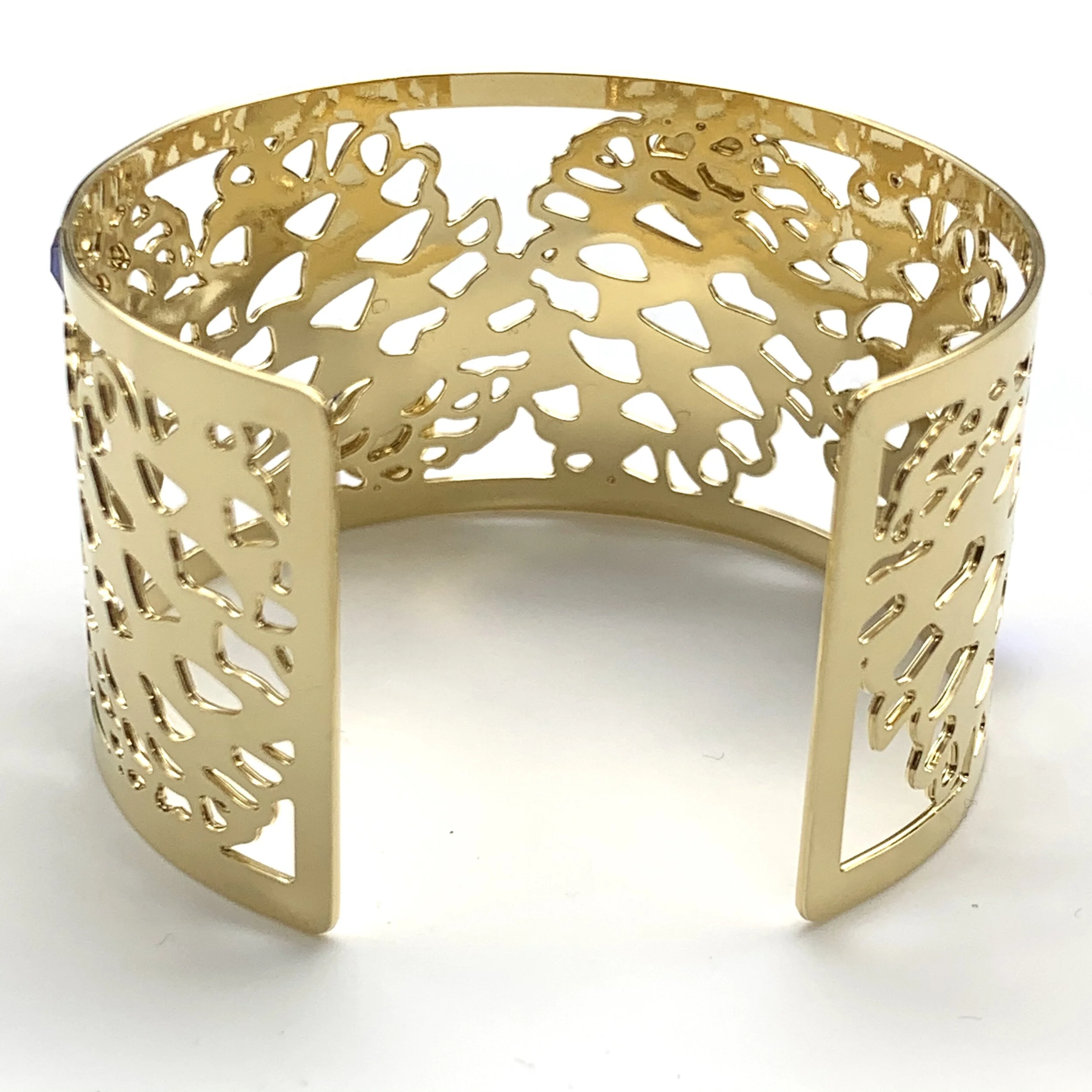 B438BAE6-2FC6-4865-BE53-461CB0B56717