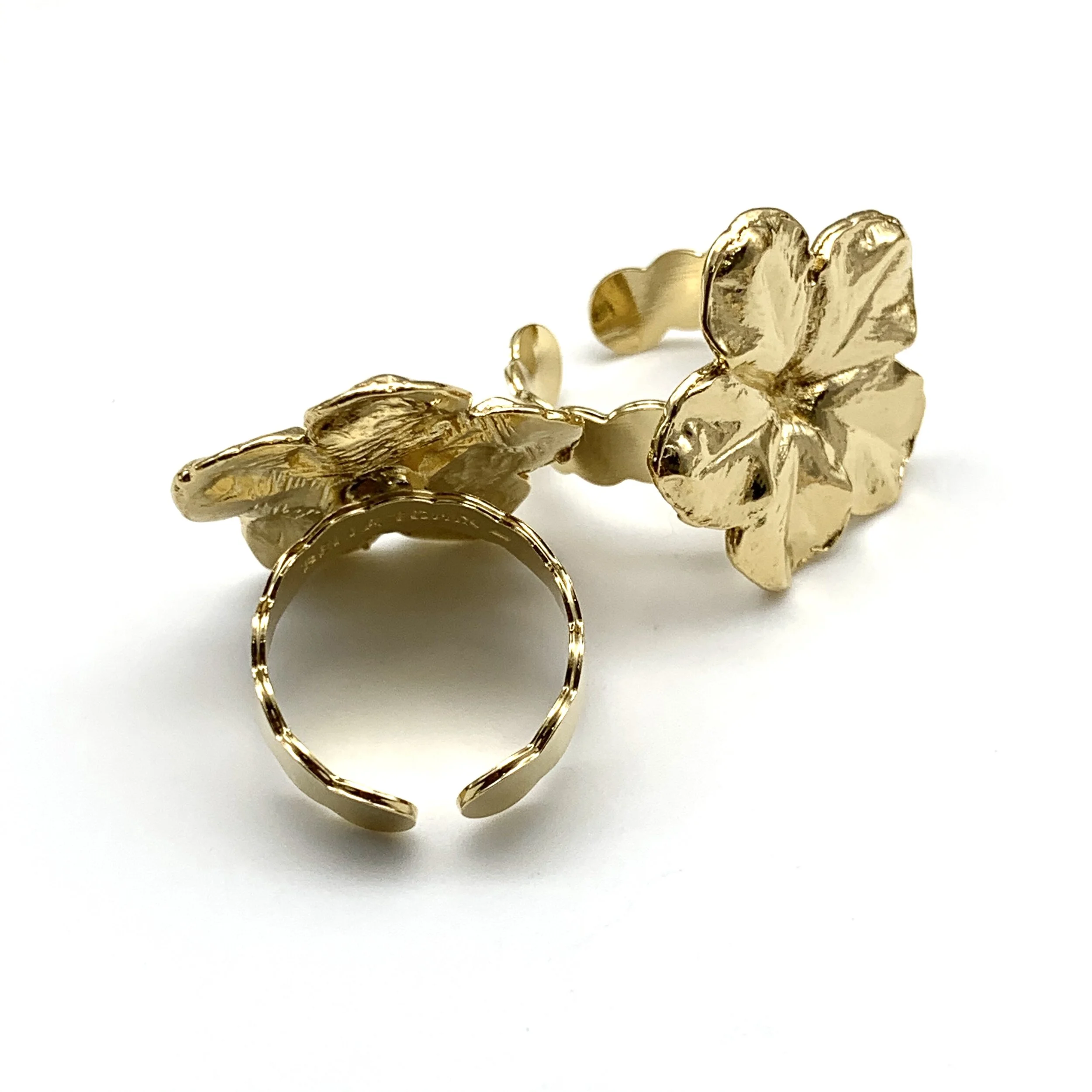 06E6AA0B-921B-40EC-8AD1-375DADD45D3C