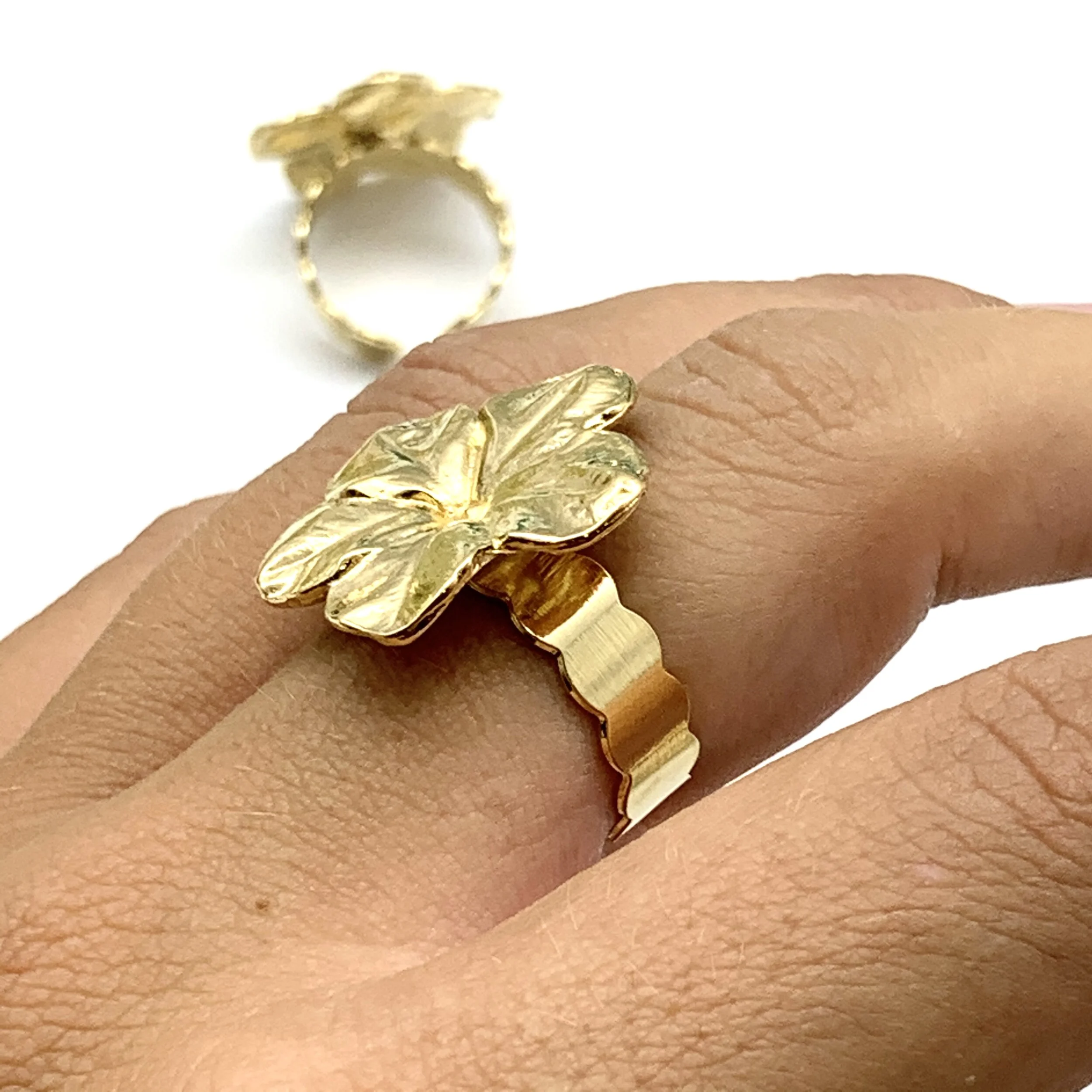 36354854-4640-4D60-917B-C056859997C6