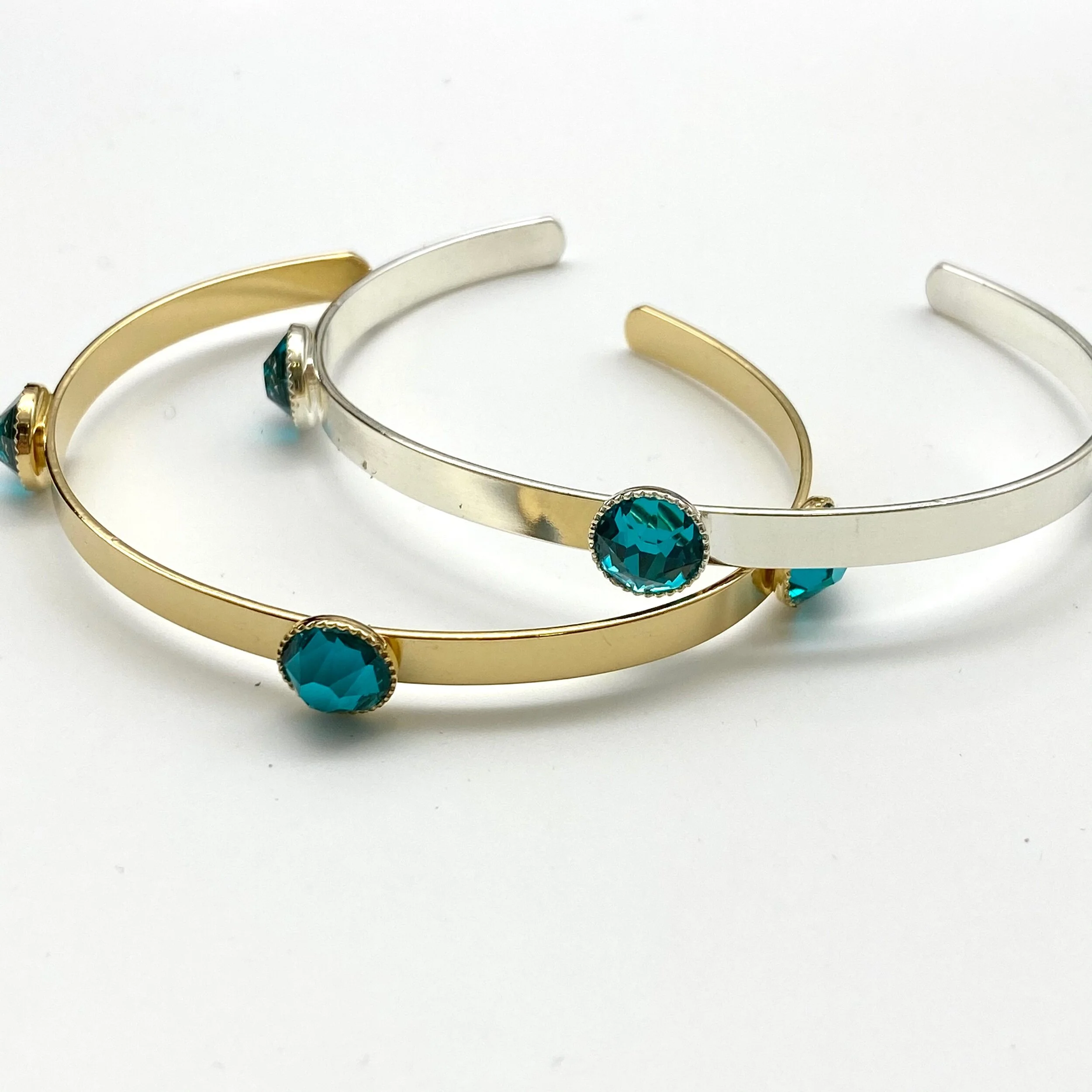 7DA4B498-93F7-41F7-A8DF-D91C109B43D3