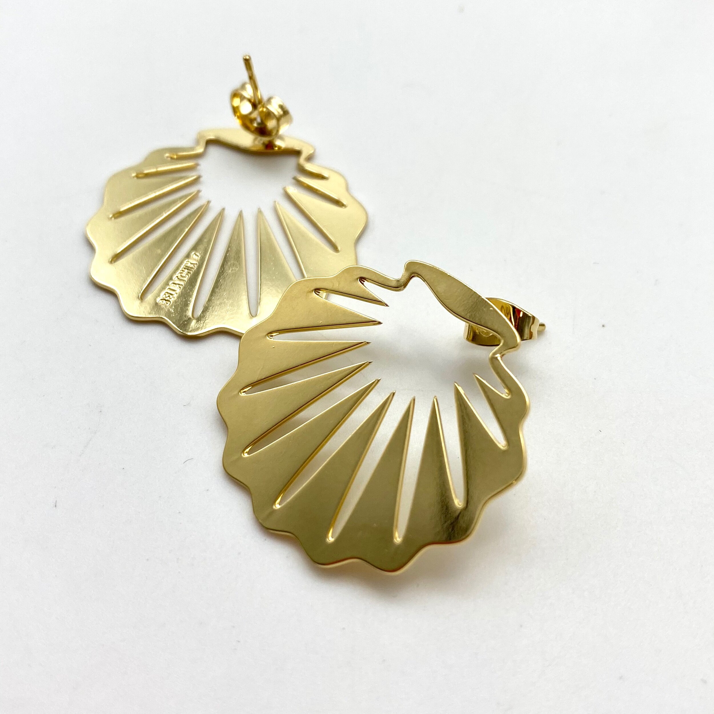 C935D03A-A8FE-4B06-8812-B454E452A9E9