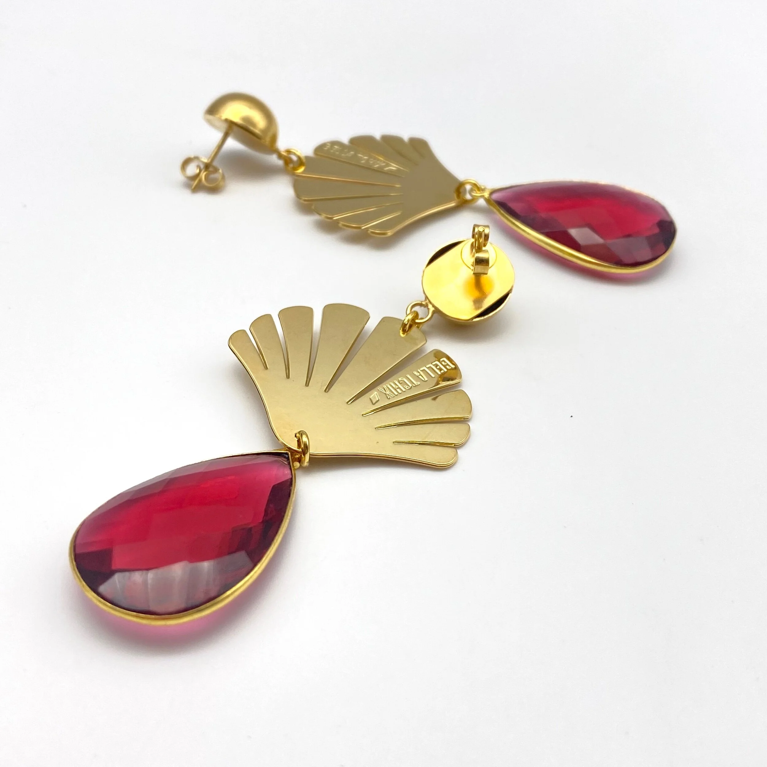 25F46A8E-9DF9-4D64-9694-134AFE063FFC