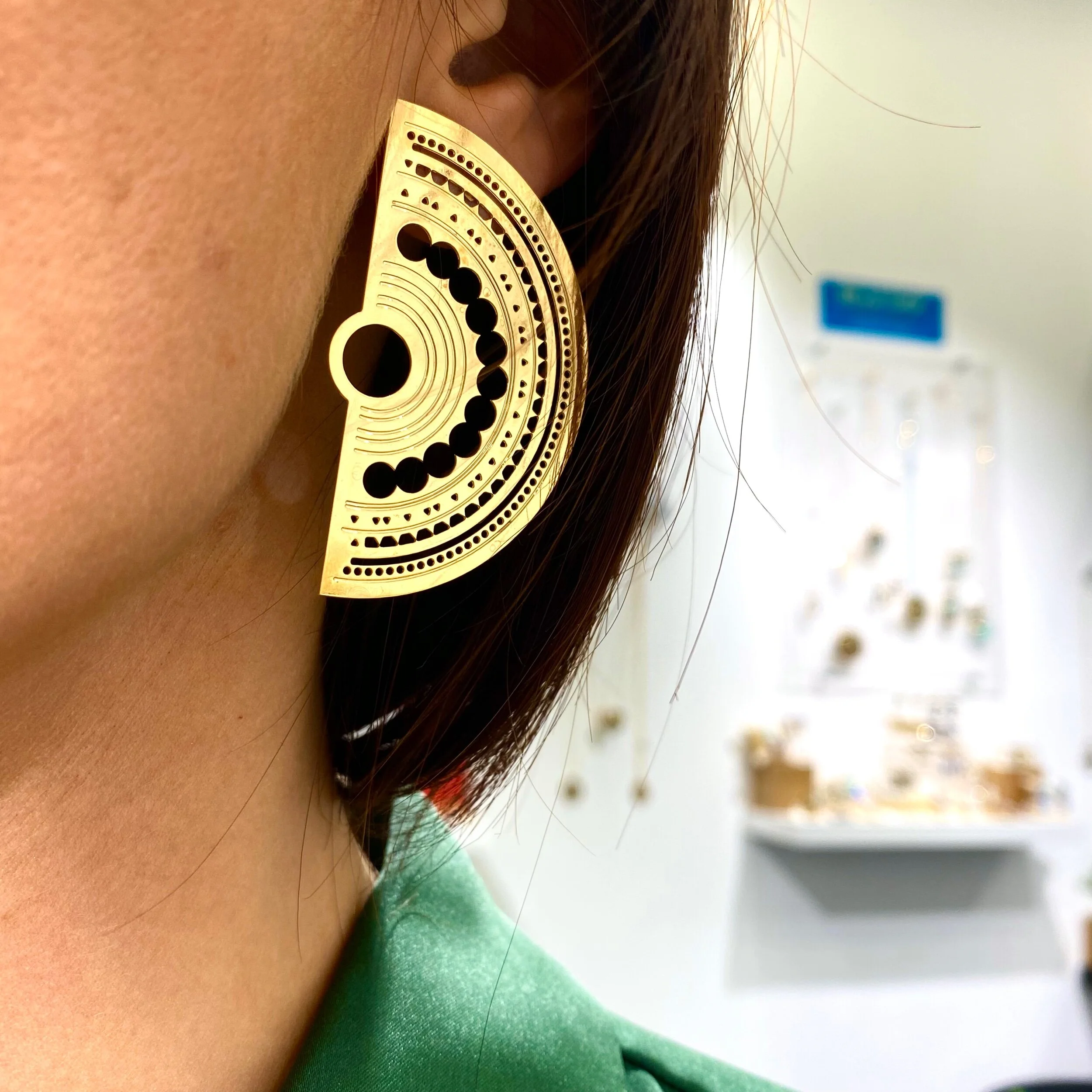 E432B317-96C0-475F-85AA-2BB6F75C5249