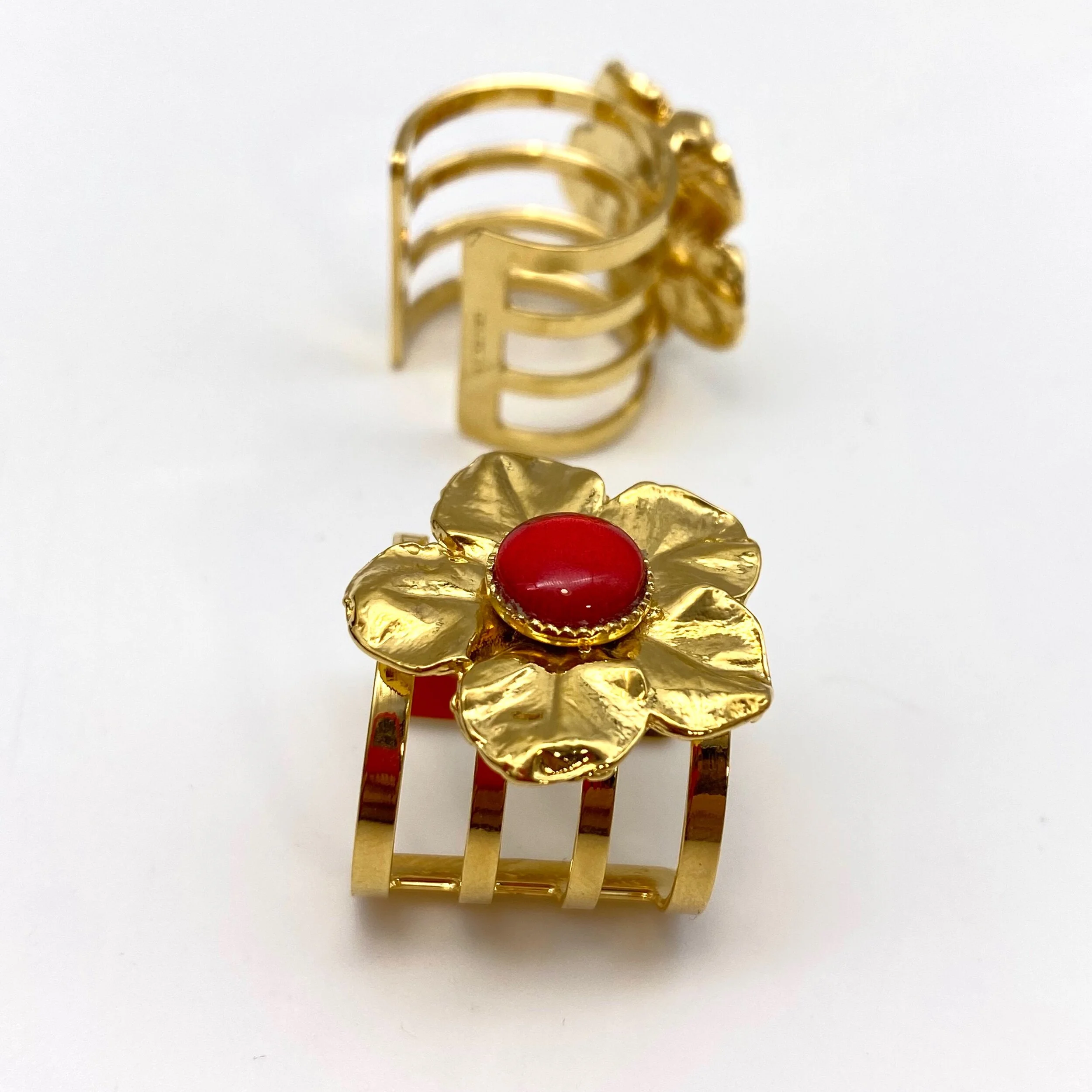 7AE2B4B4-3394-4297-AF50-C6C24423D452