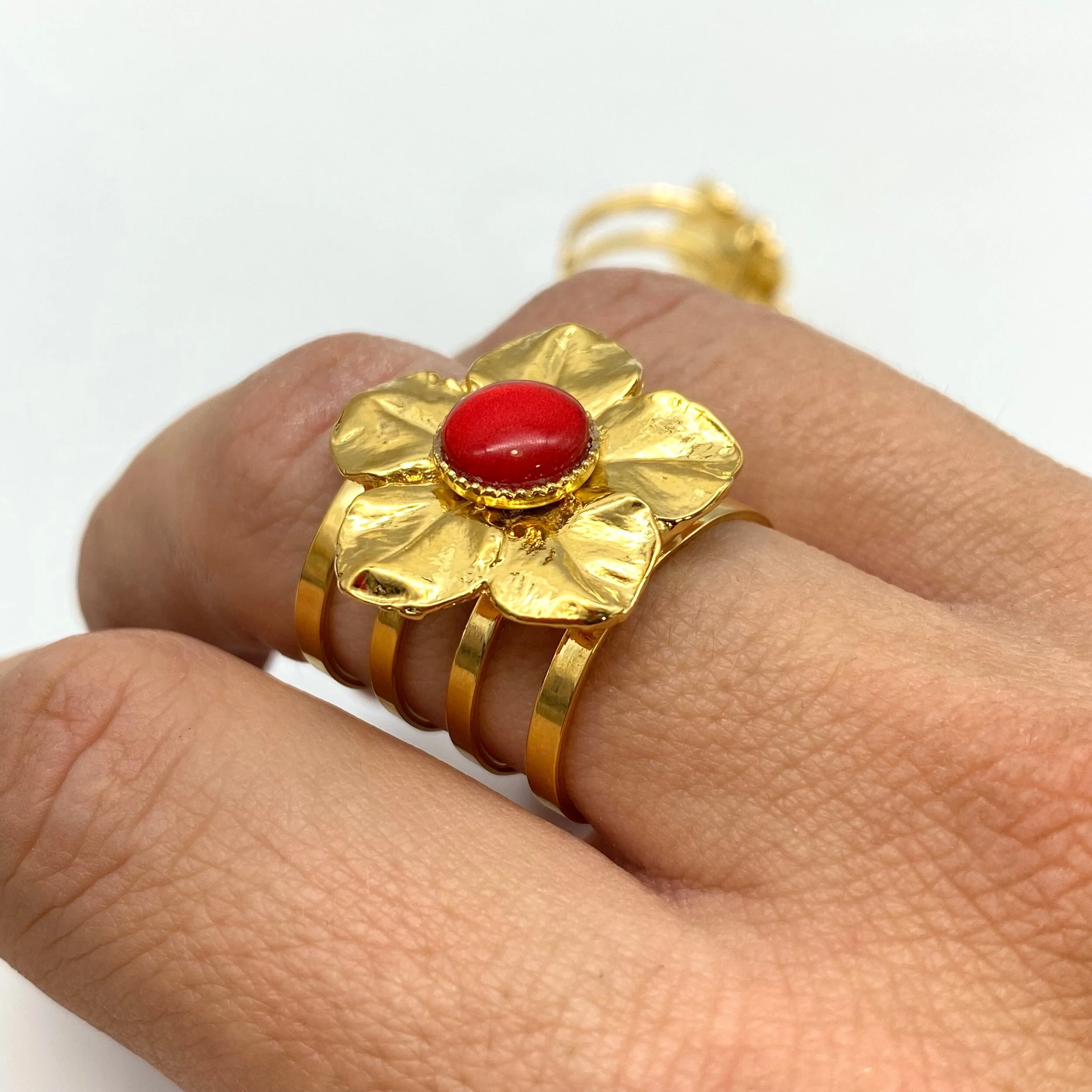 A6FCB2F4-41B8-40AA-ADA8-C78D341AC057