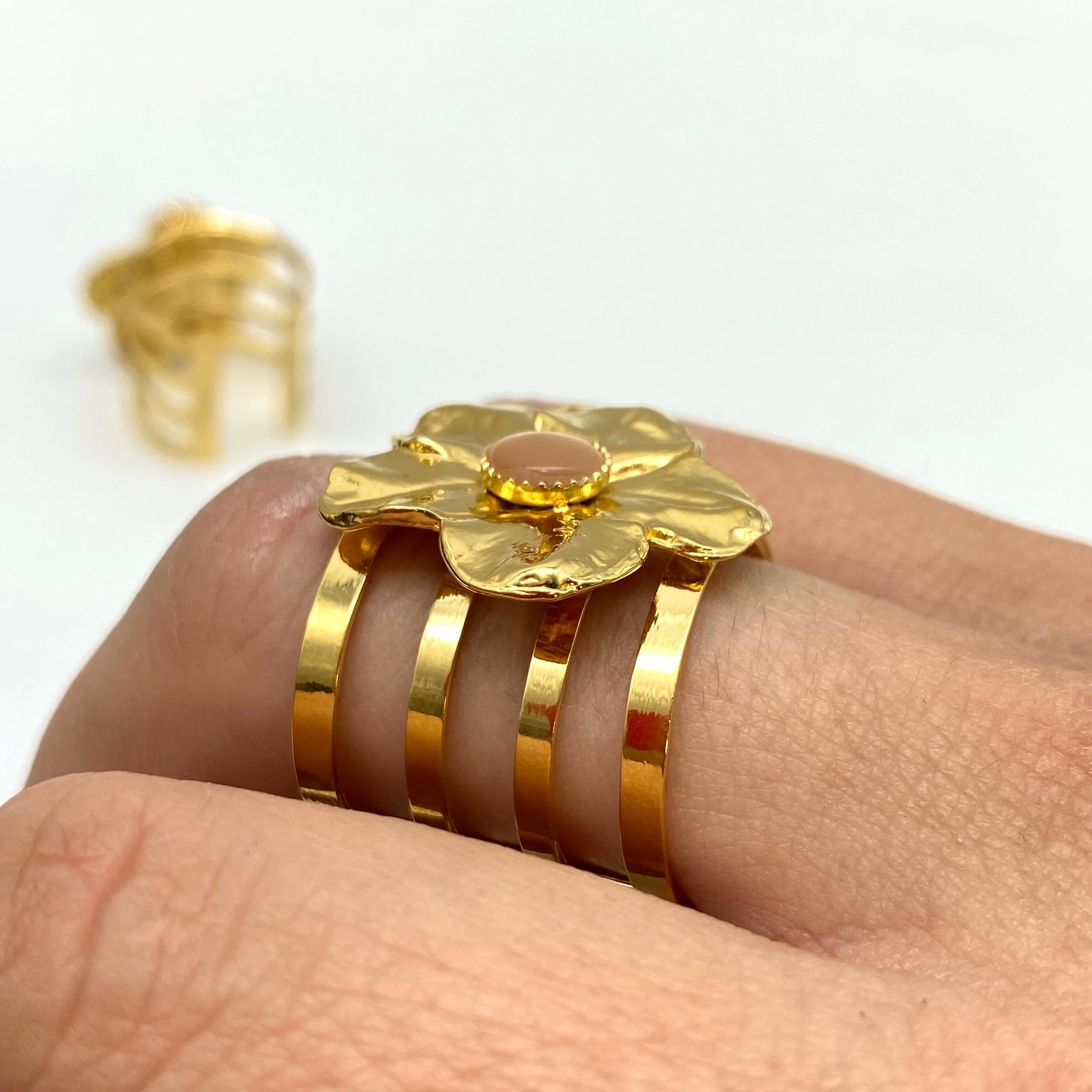 E04FFF5E-DEAD-4B16-8F19-D835AE8E45F6