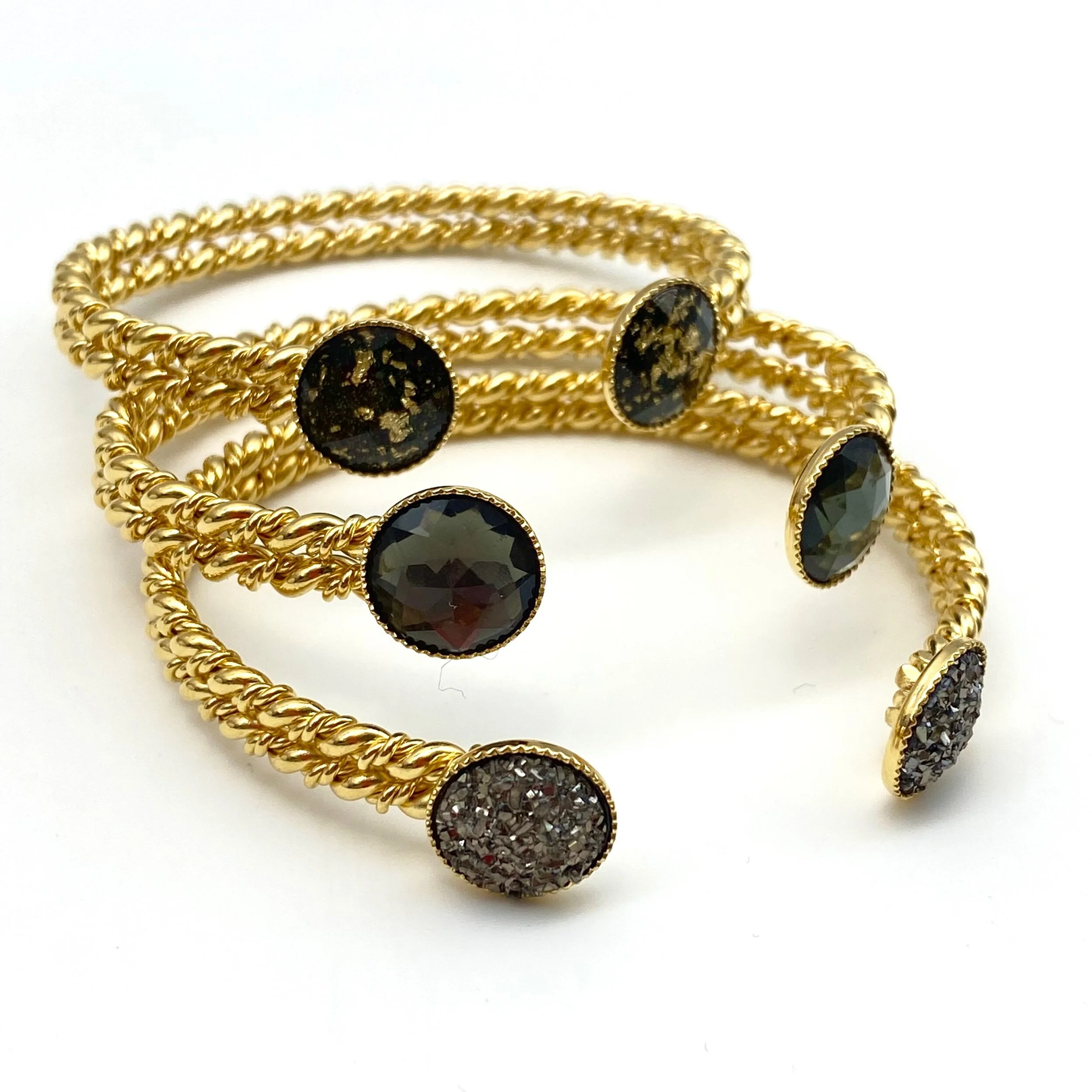 E25FD9BC-E7FF-40E5-81B6-292AF73A73D8