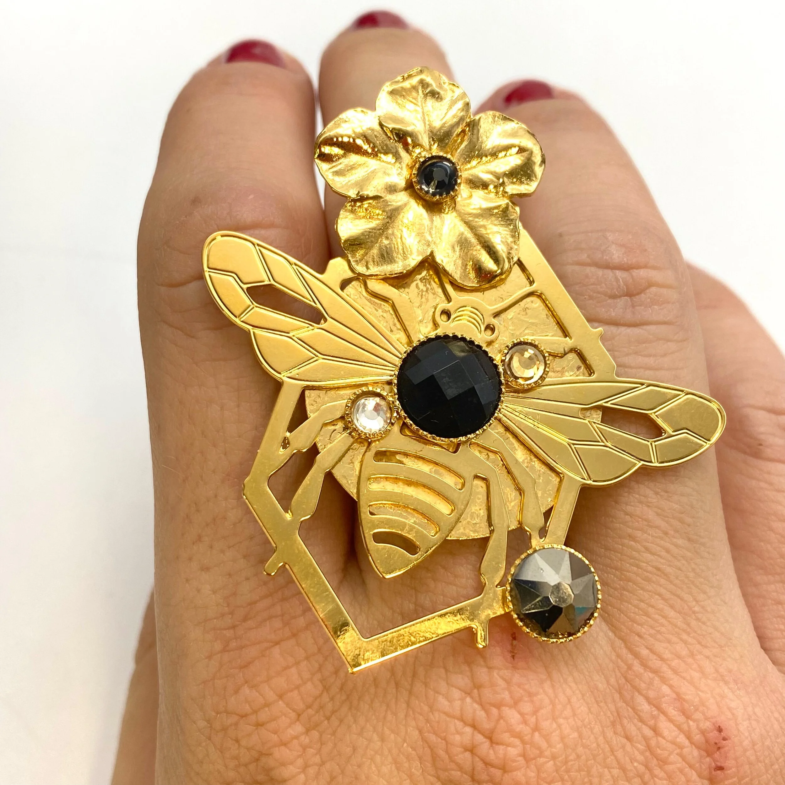 9B5DFAF3-C4F1-4420-BFFE-C530BD9A9962