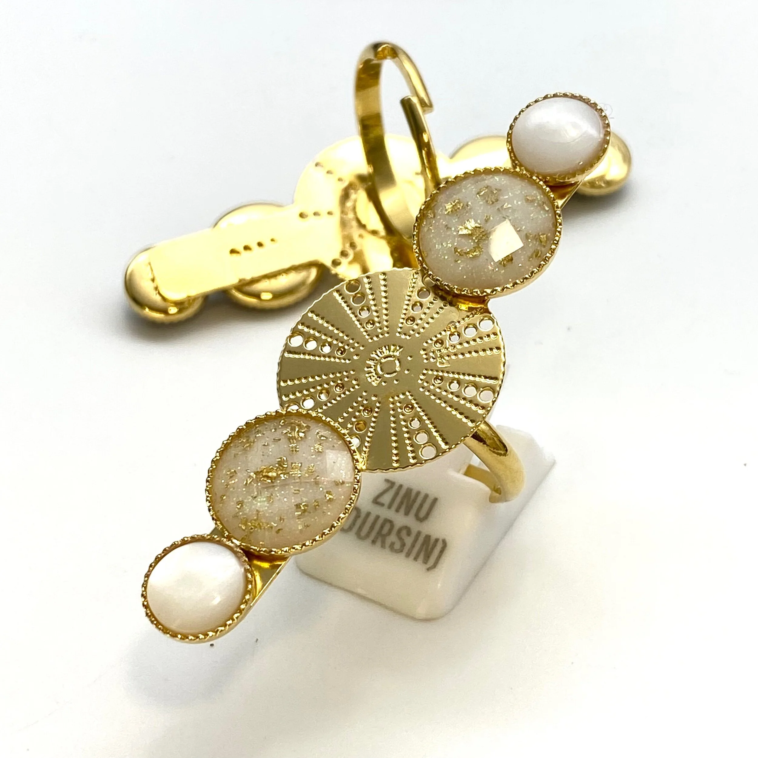 B752BDC0-C74B-4940-A230-193A63879124