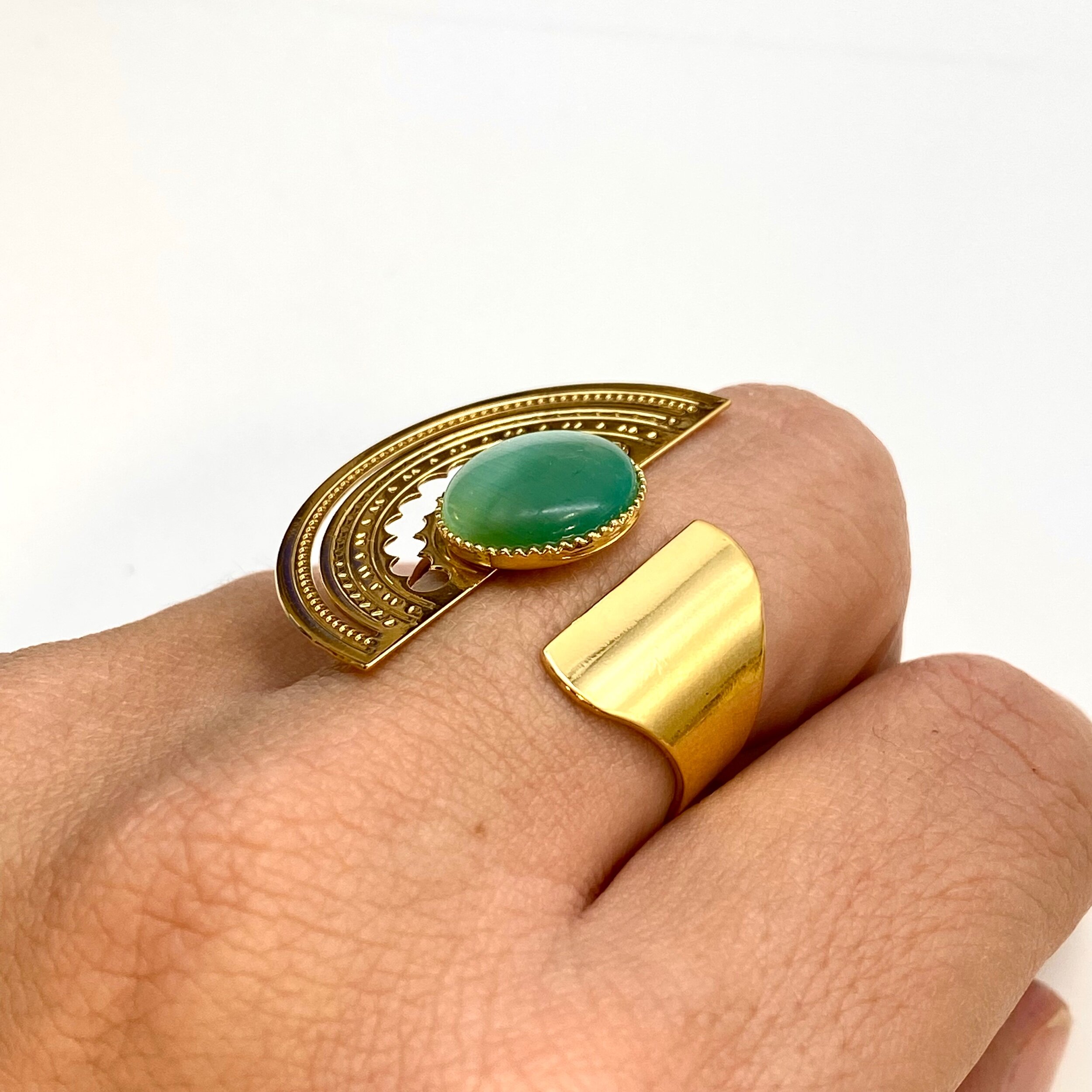 BC313EAE-D807-4E9D-BCB1-66629125229C