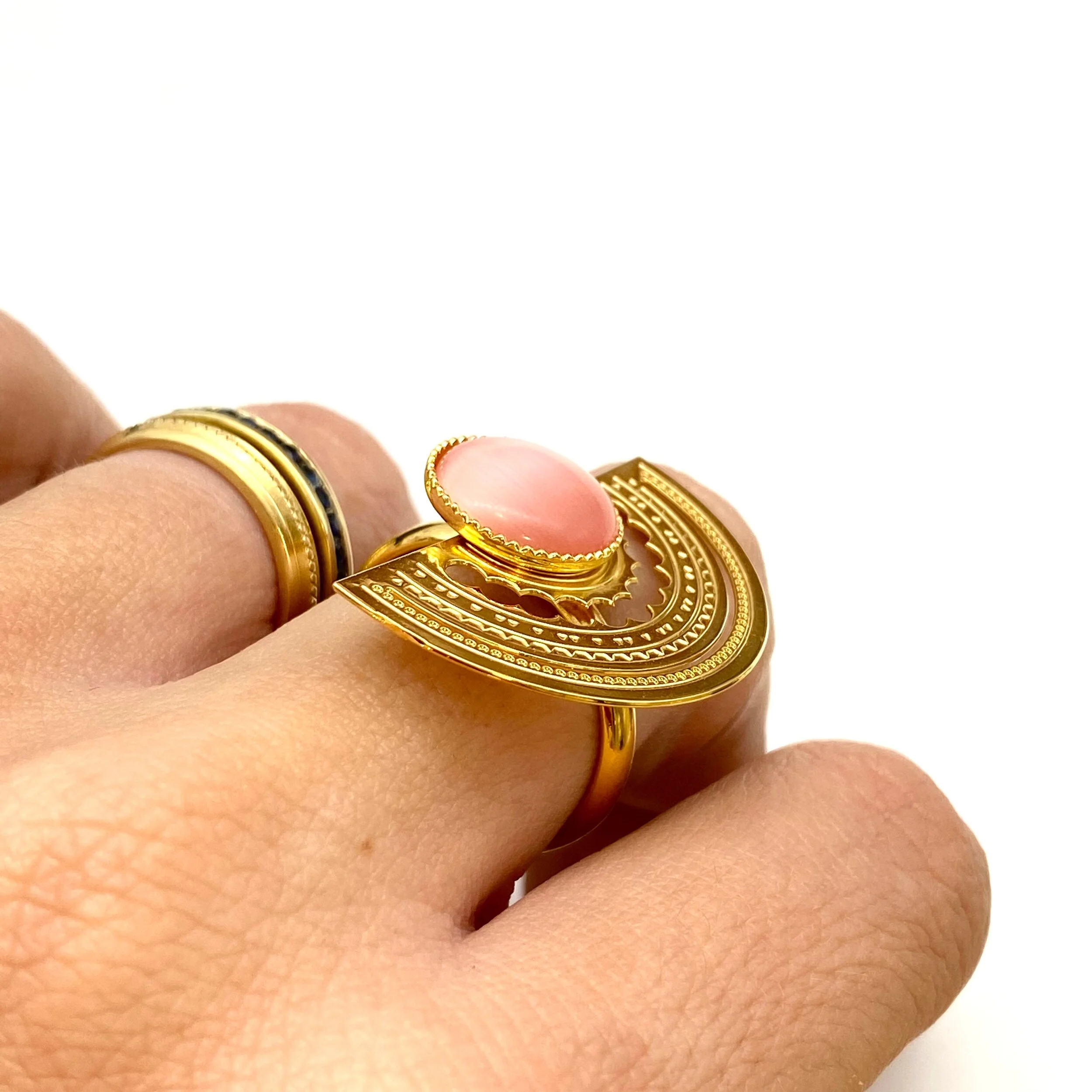 35370709-4EBB-4F16-B2AB-23AB86F0001D