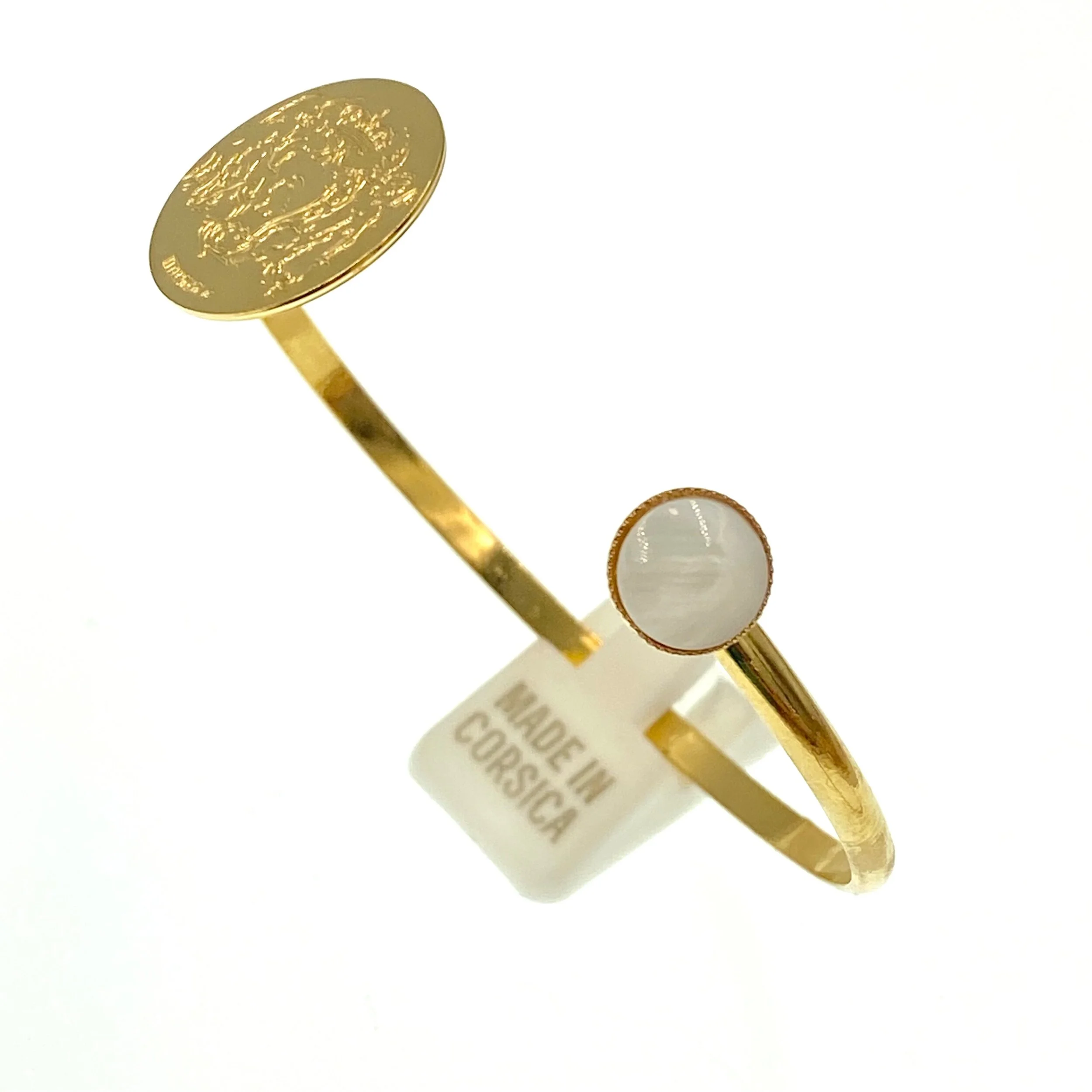 FE6A596E-9A4A-45DC-BB21-35285564FEDE