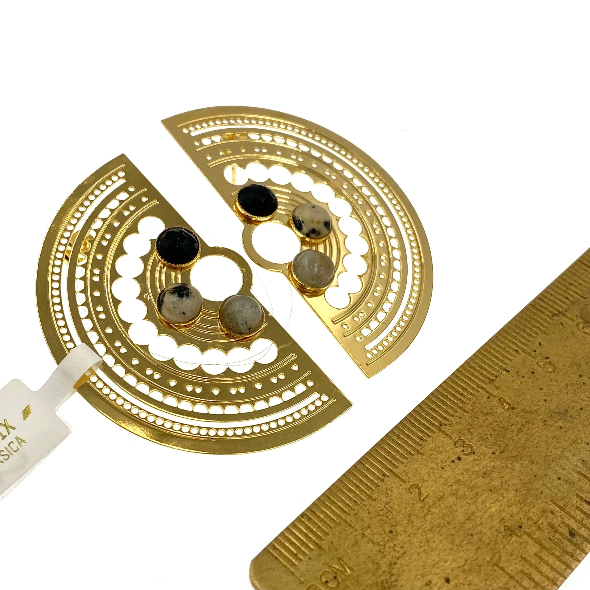 81B85DB4-1181-4729-B844-CDCAEBFFD03C