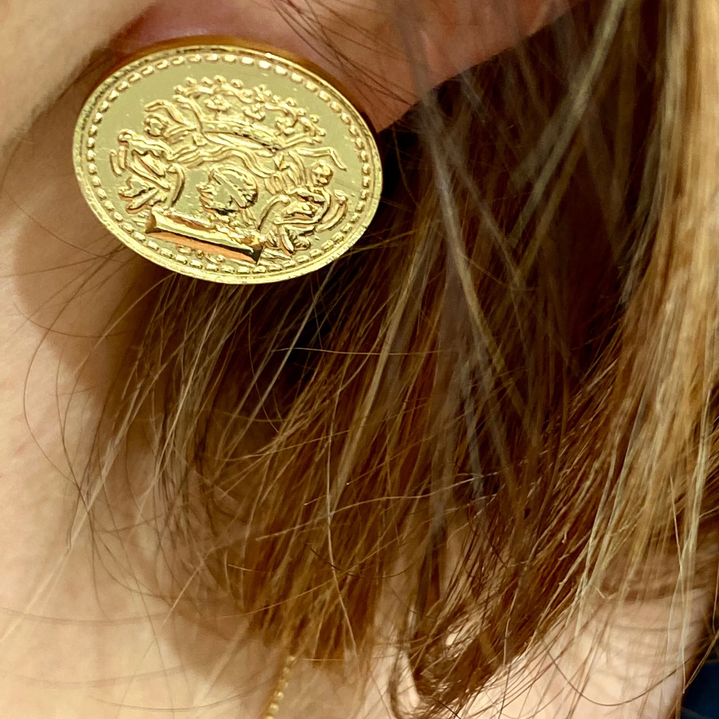 BDBA6489-E429-4D70-88C2-9C9CAE8B37AE