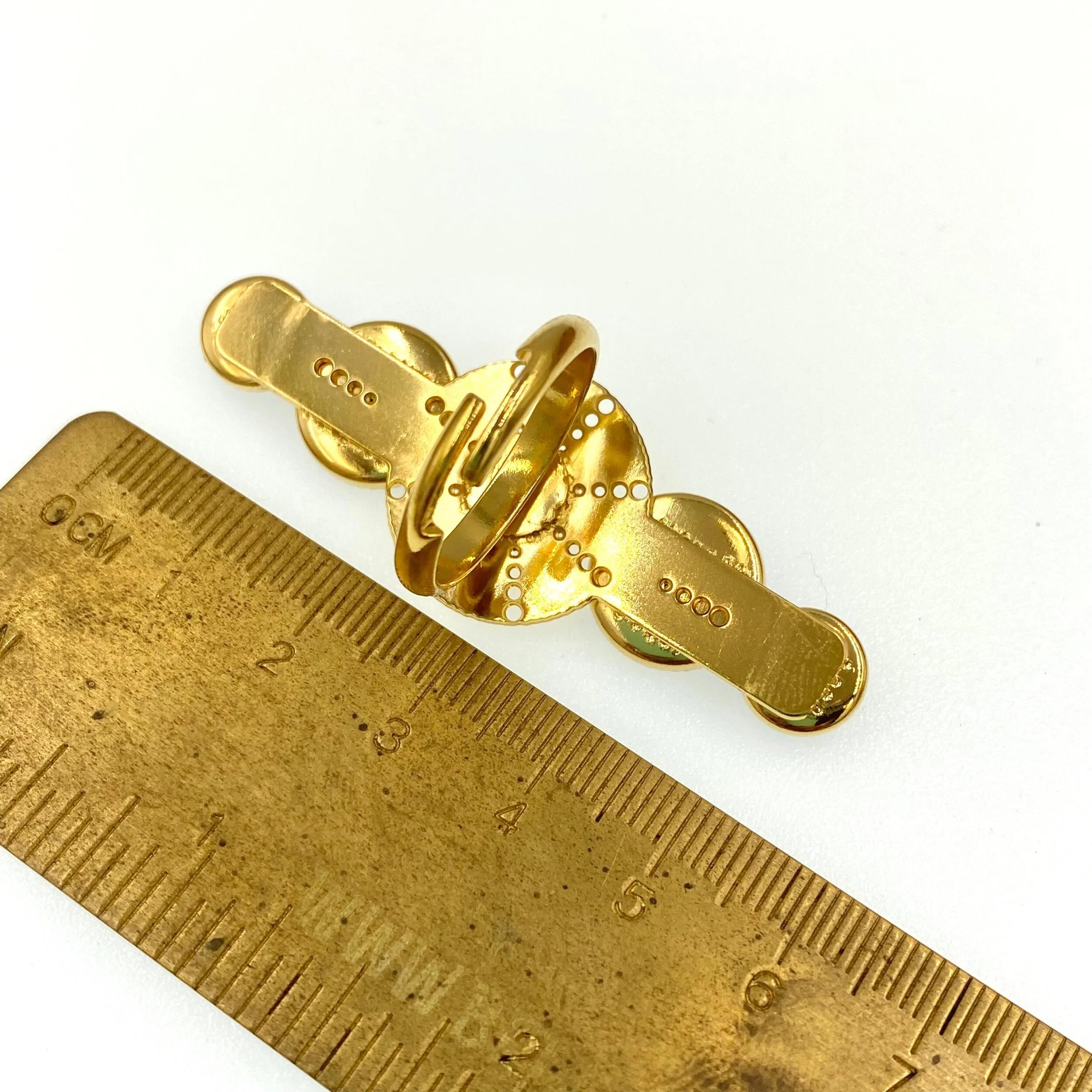 D7413B05-89EB-4CA0-B38F-1DCE035C979A