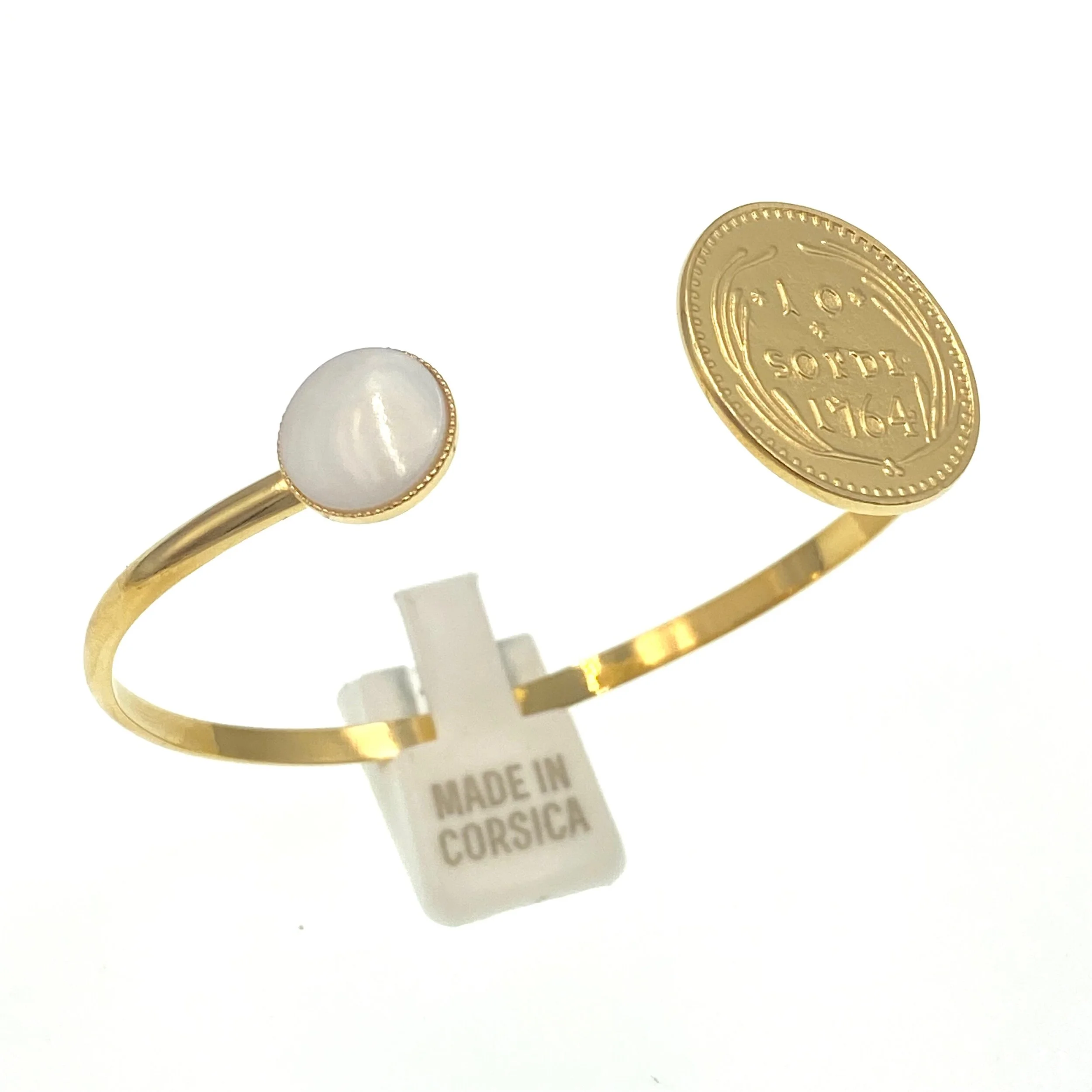 57A6B4D1-8735-453A-8AF9-7DBFC429E8C7