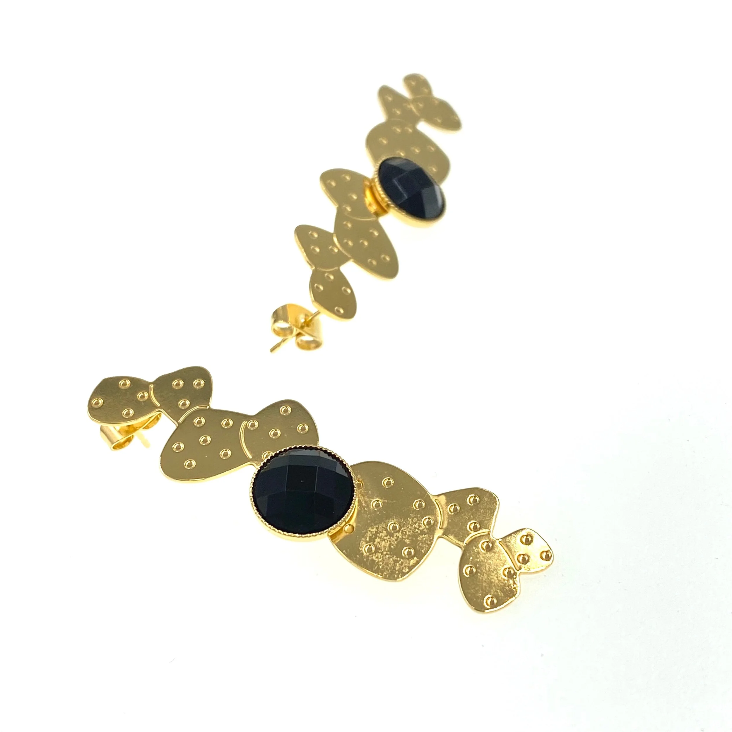 E6222FF6-0EF3-495B-95EC-C0C04403D12E