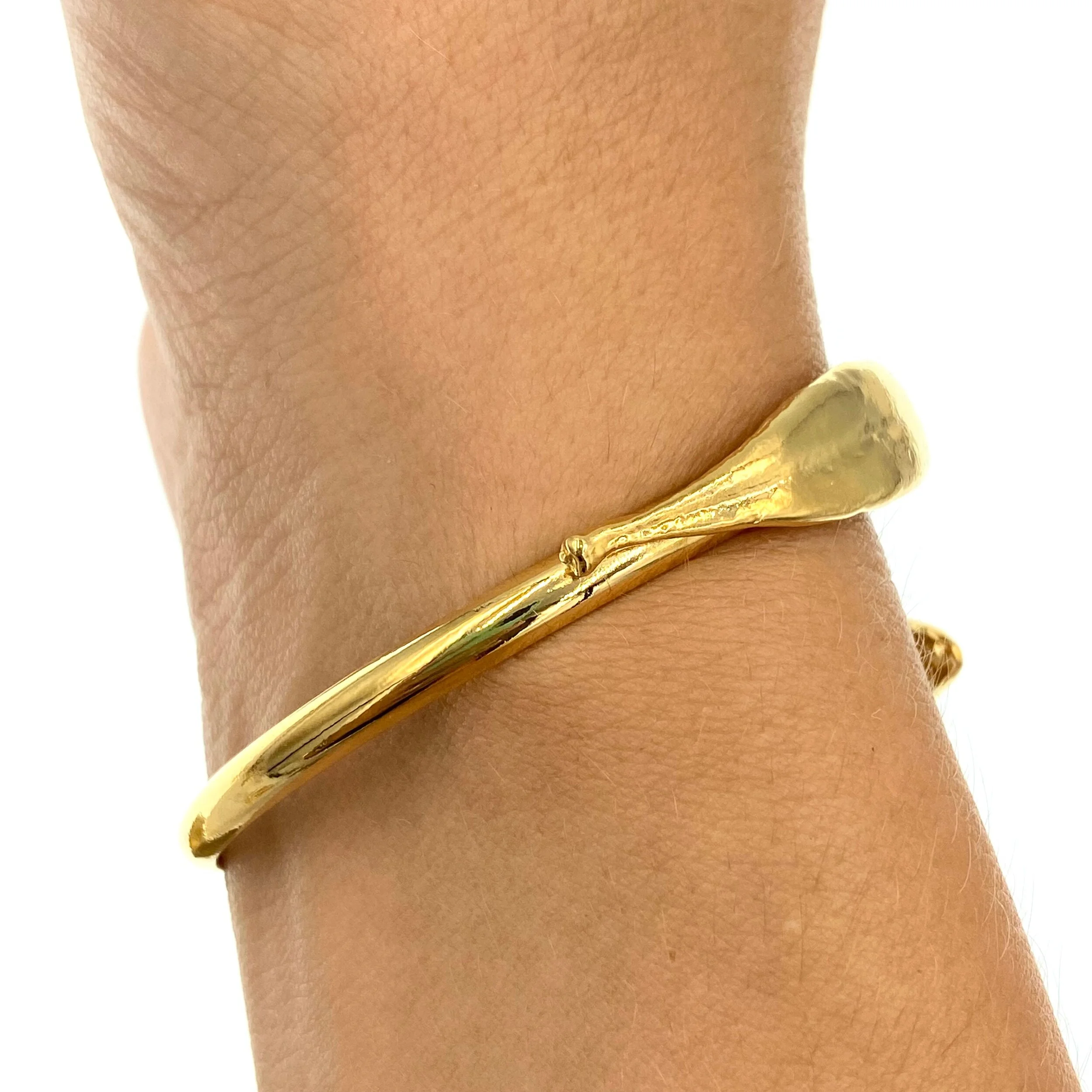 D7E5EF55-9C3B-415C-BC3F-F225AE2FEB46