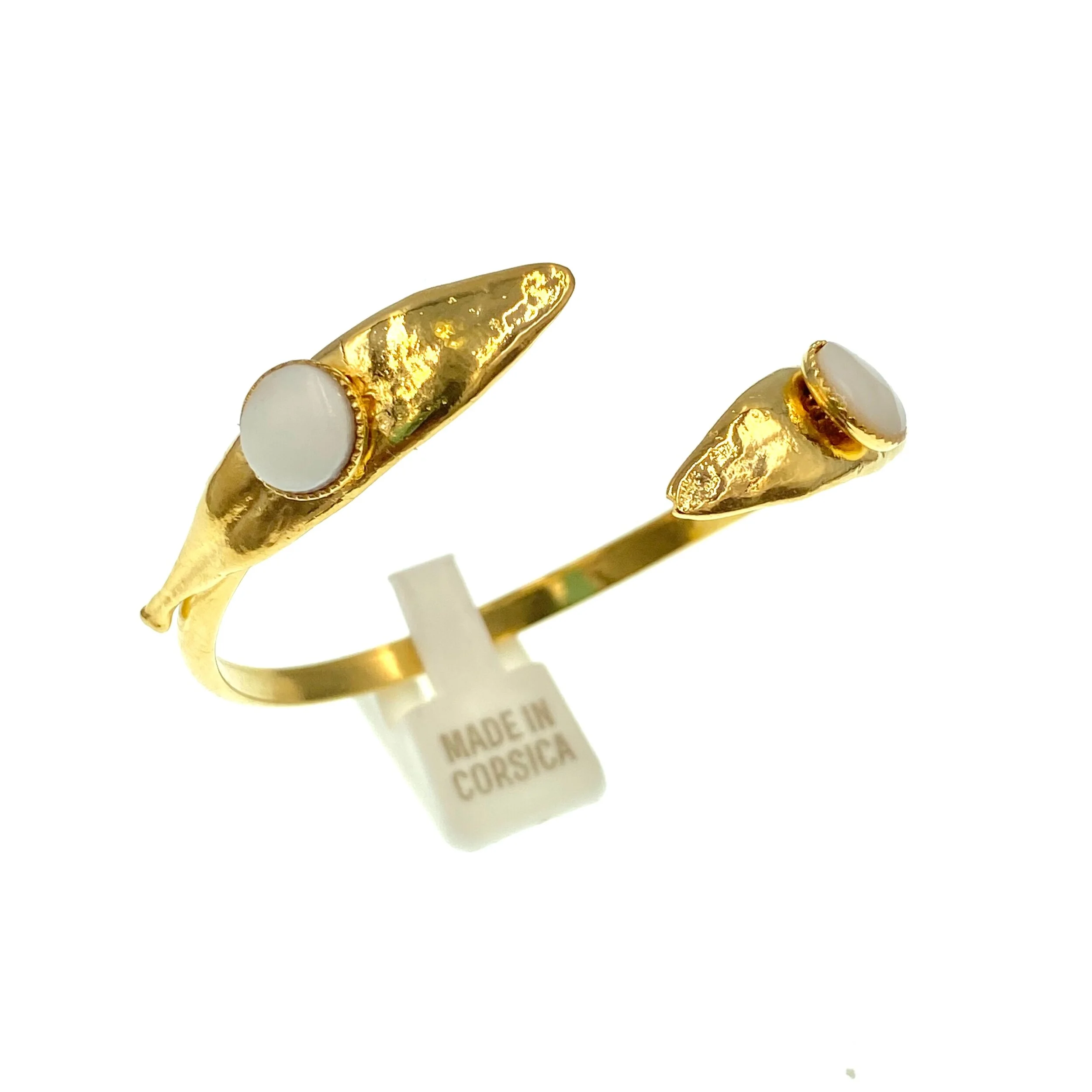 407095FC-7E4A-45CC-B8F5-32A4B216B026