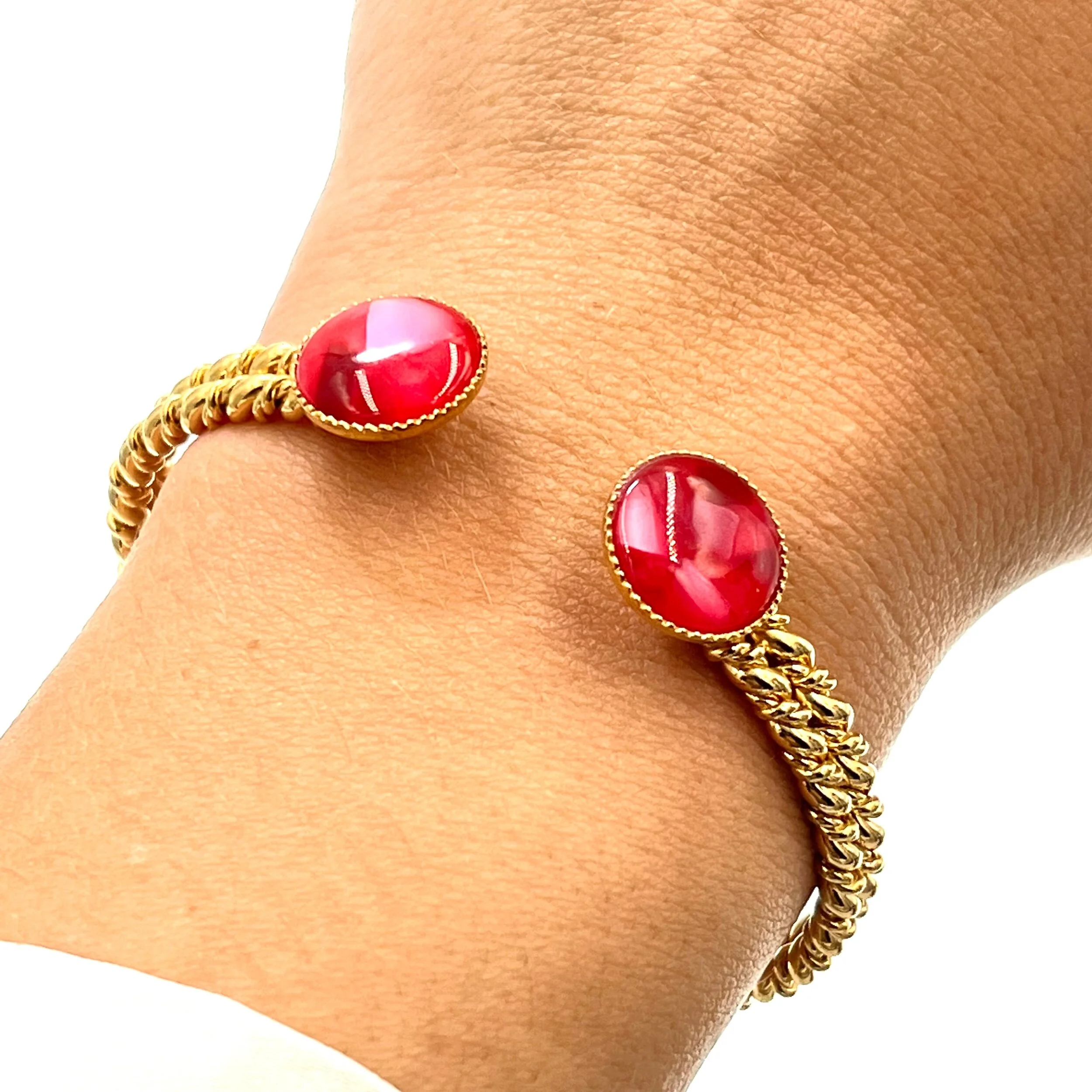 B2BA62F3-8A93-4BD0-8B6A-0281FAF8B211