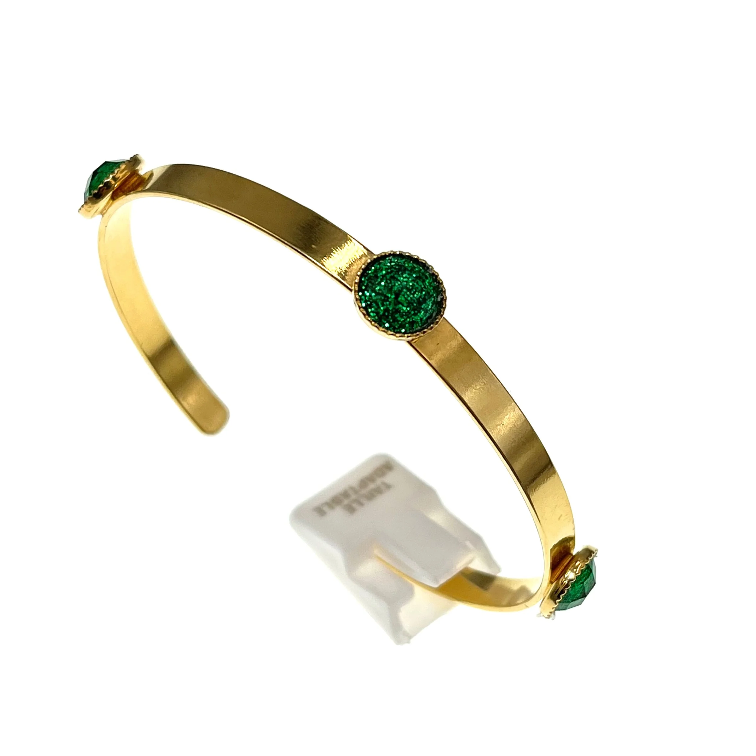 4C06F00E-3353-4701-A531-DCD1A8D5B528