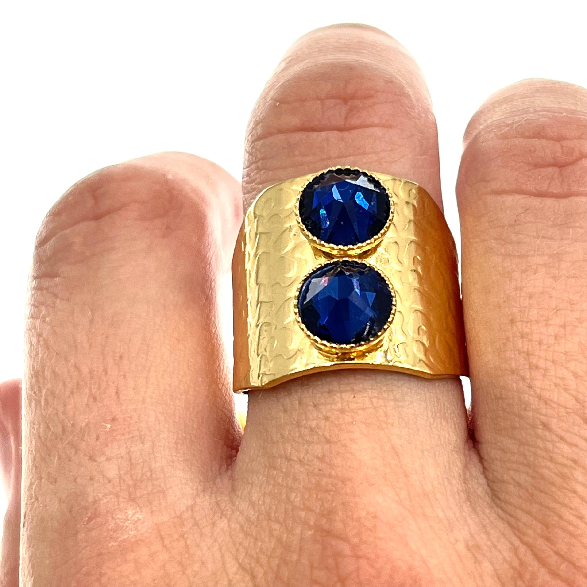 25D6D754-7F76-4B60-AB5D-FB577871D1F0