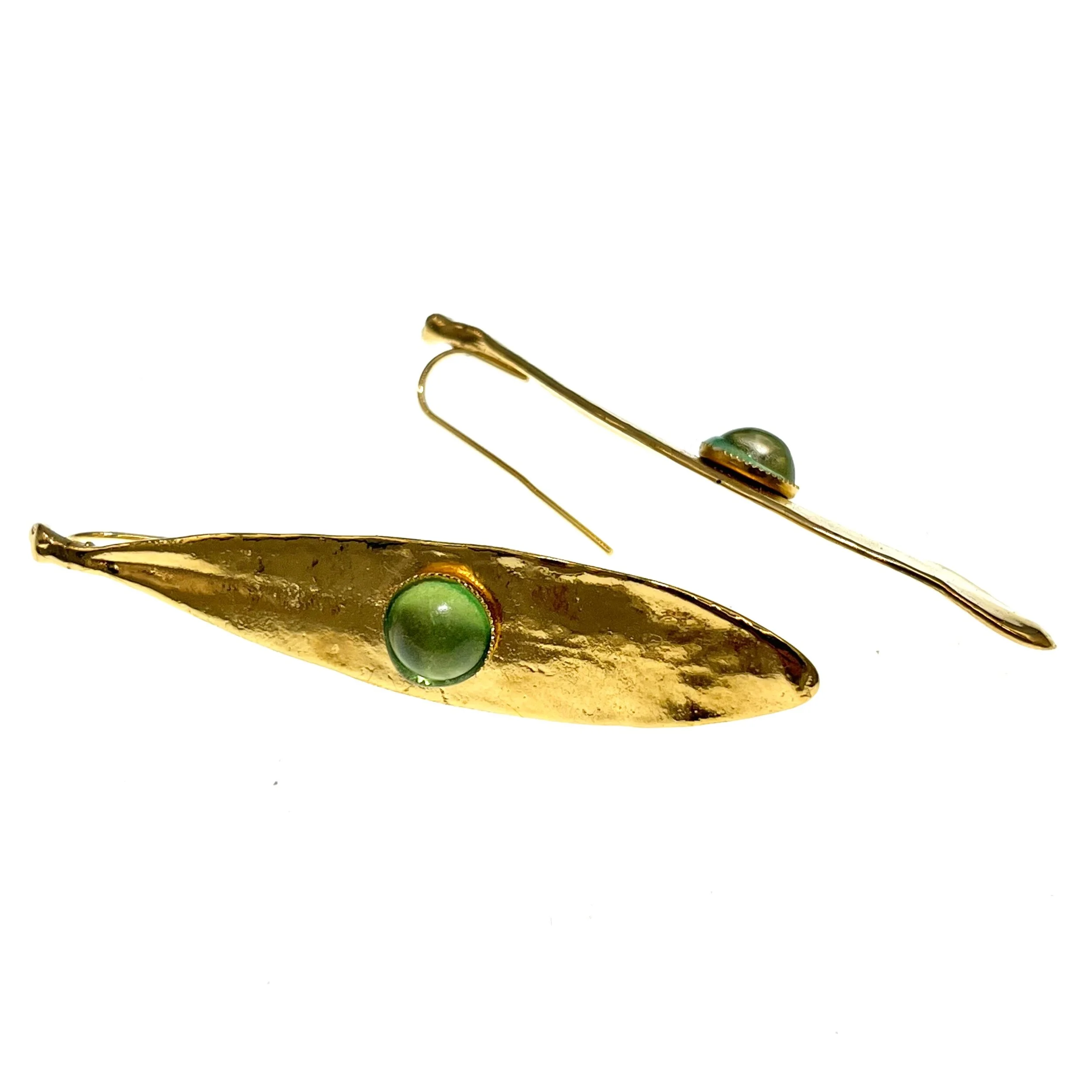 D06B9B2C-738D-4BA2-855F-437FEBBE3FA2