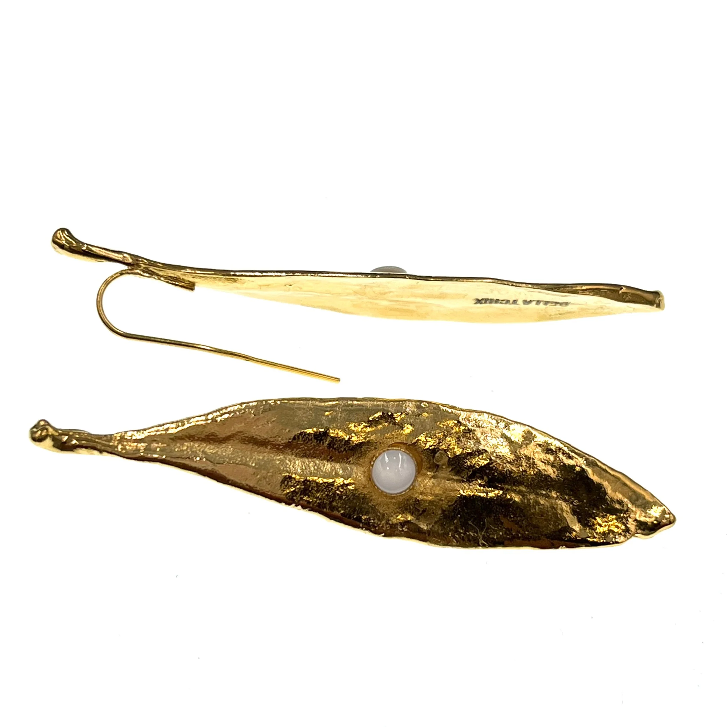 ADB7CCE5-7A06-4696-93CC-BC1058A0082E