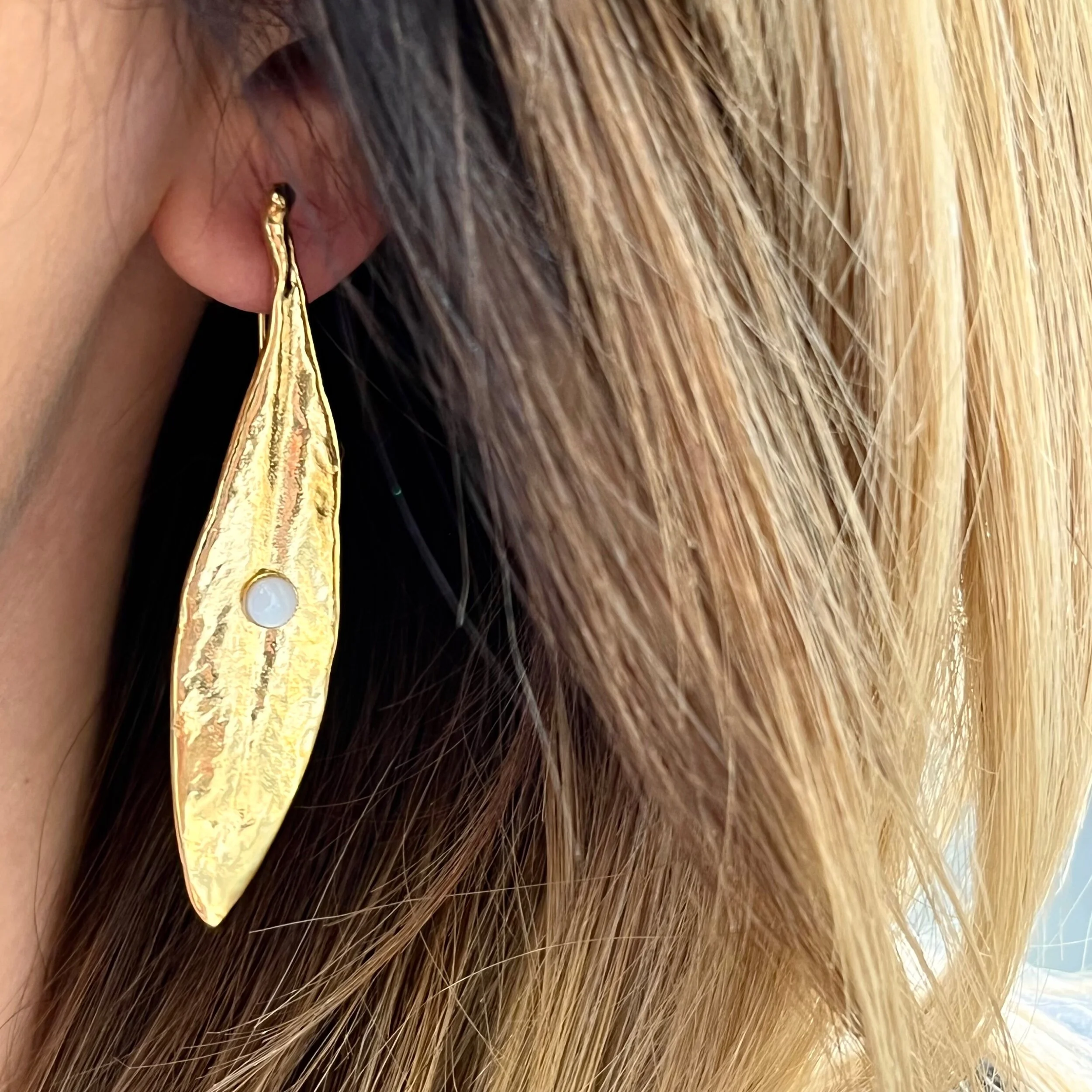 2E3E9842-C7FA-450A-9D79-A11F707CF0EF