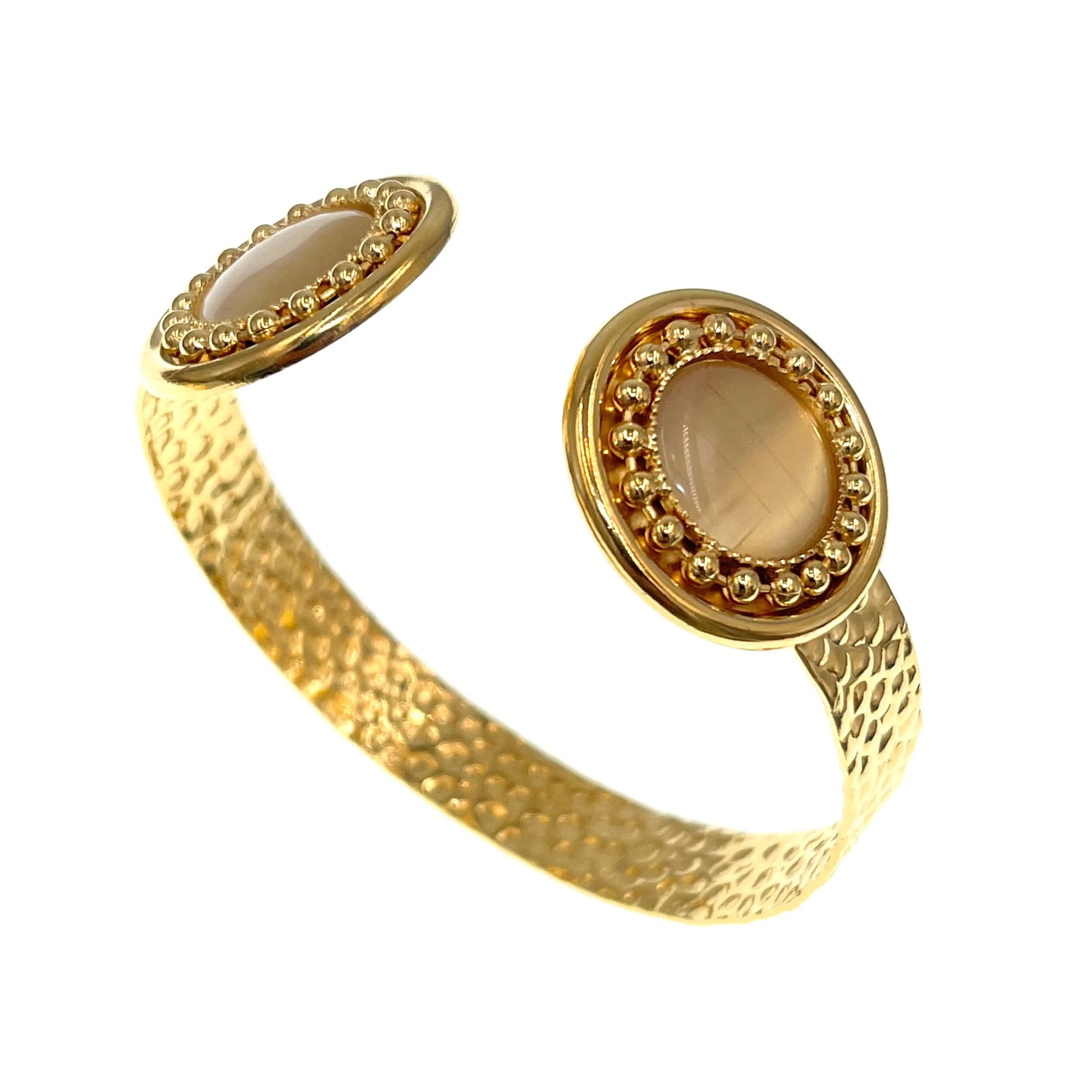 1762CC93-719F-406B-8D53-181AFF3147EE