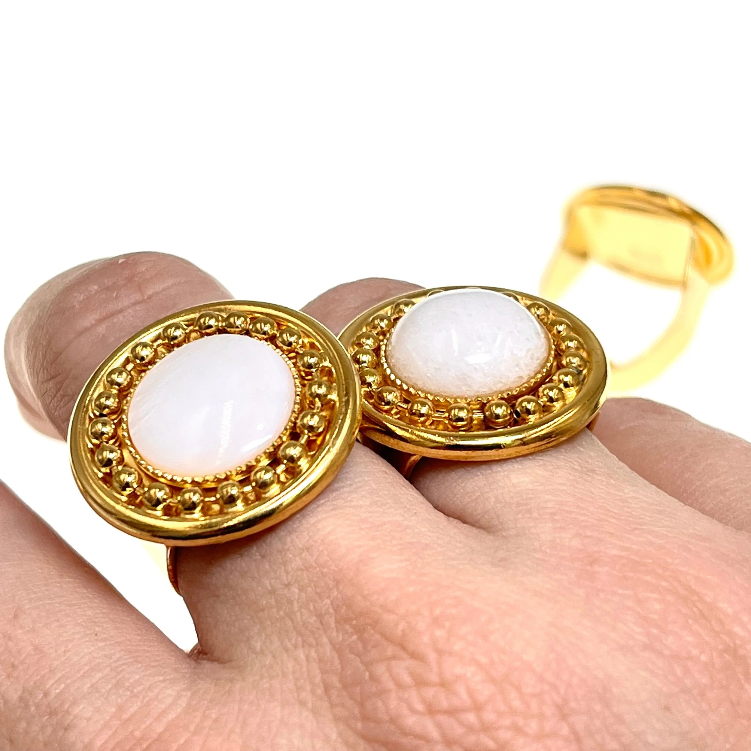 3CBBBFB0-72B7-4917-9B80-57759A15F504