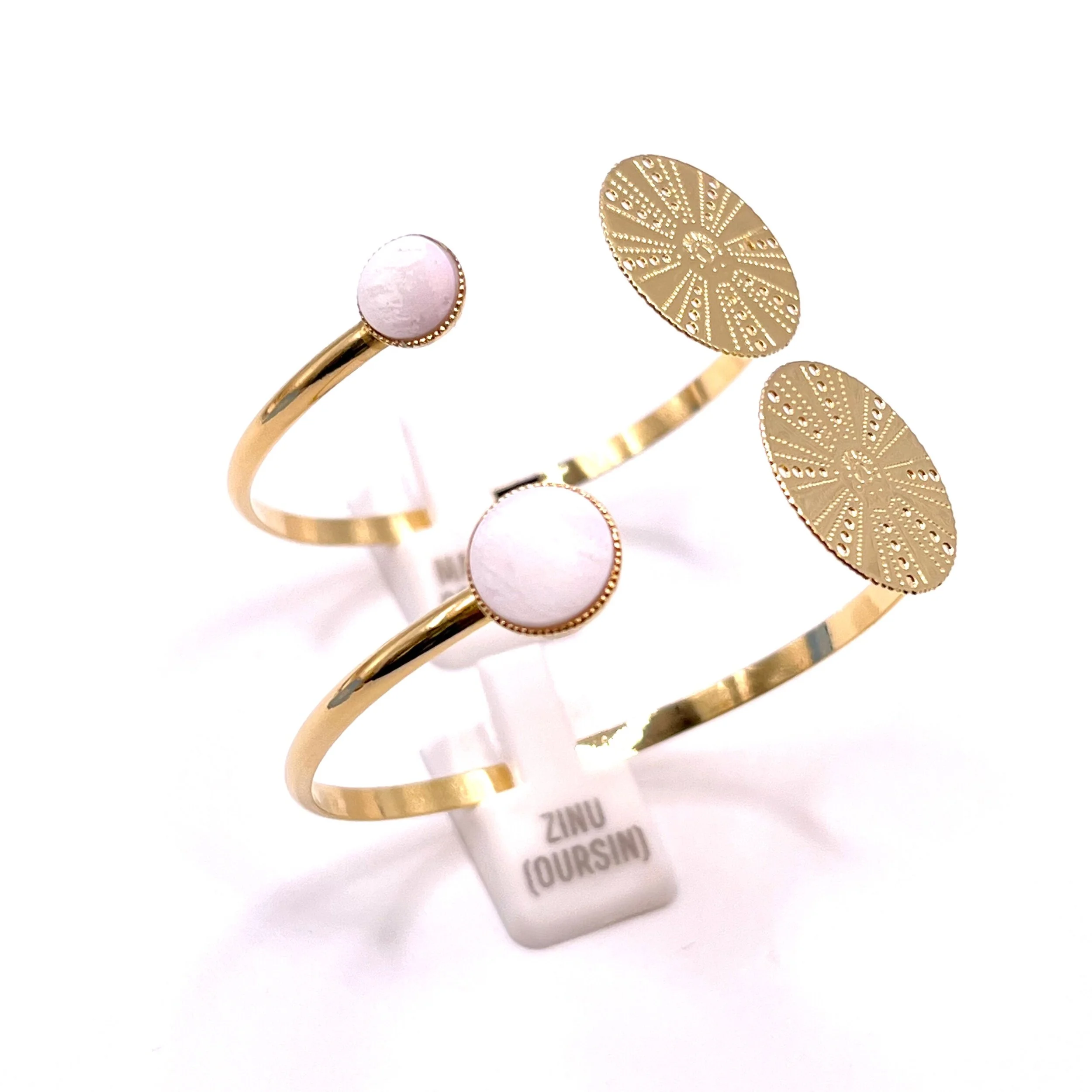 7A901810-DB74-473C-B354-E7FE78036788